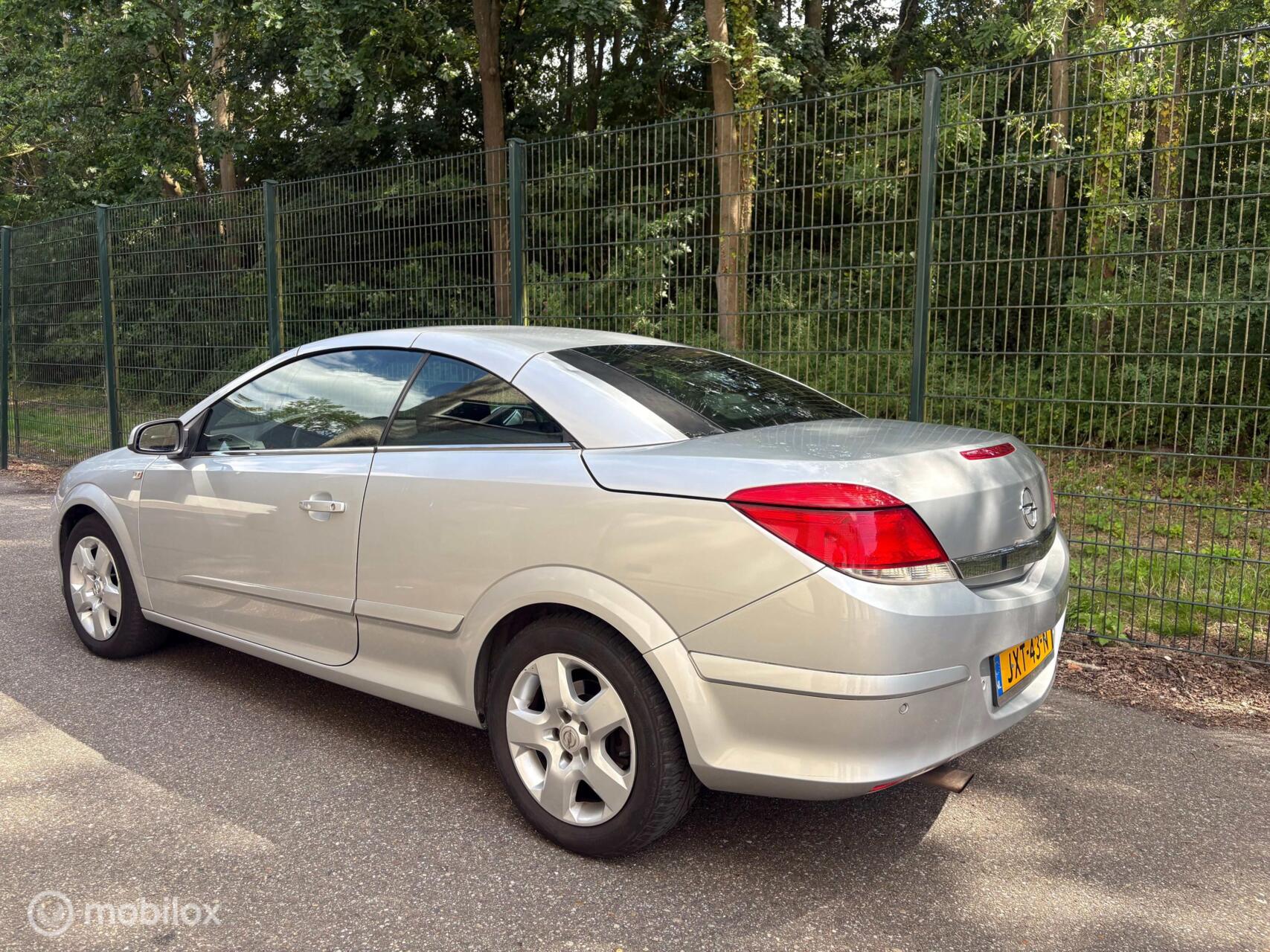 Foto van Opel Astra Cabrio