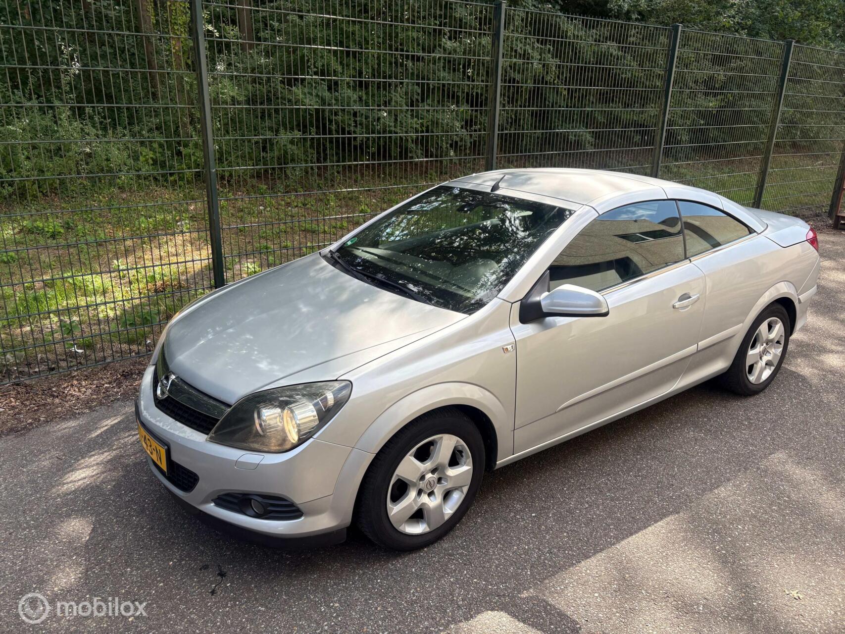 Foto van Opel Astra Cabrio