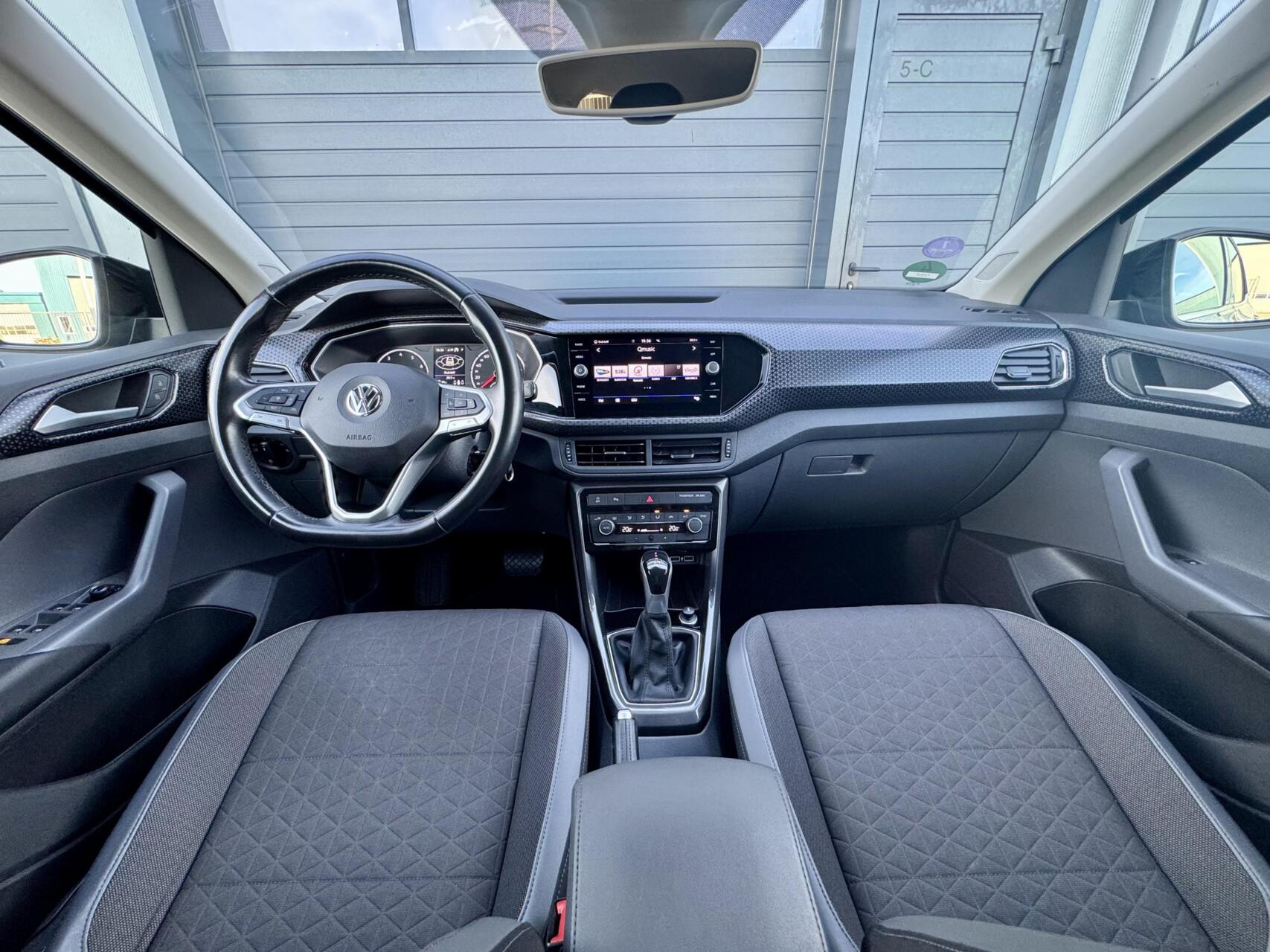 Foto van Volkswagen T-cross