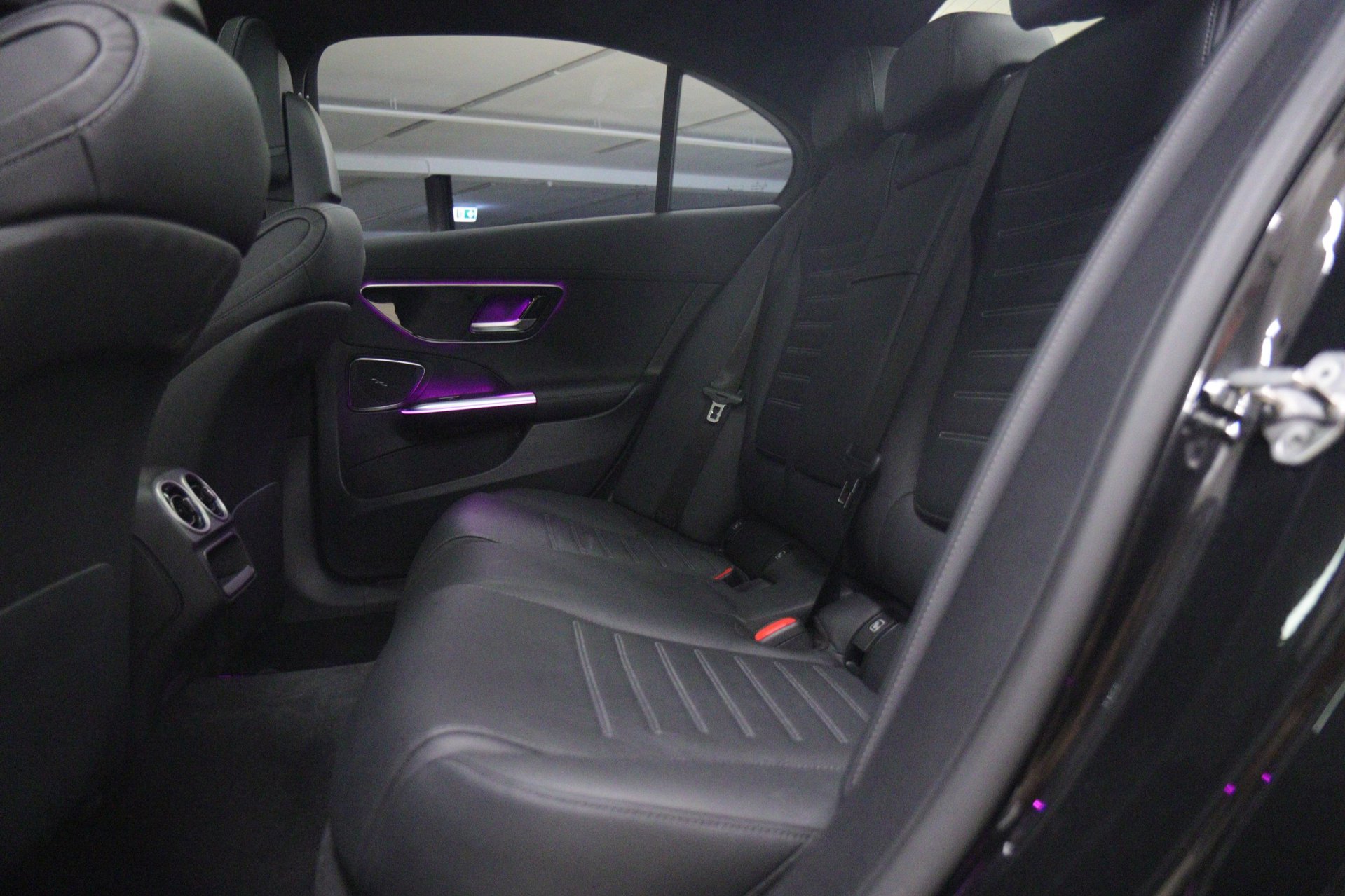 Foto van Mercedes-Benz C 300 E