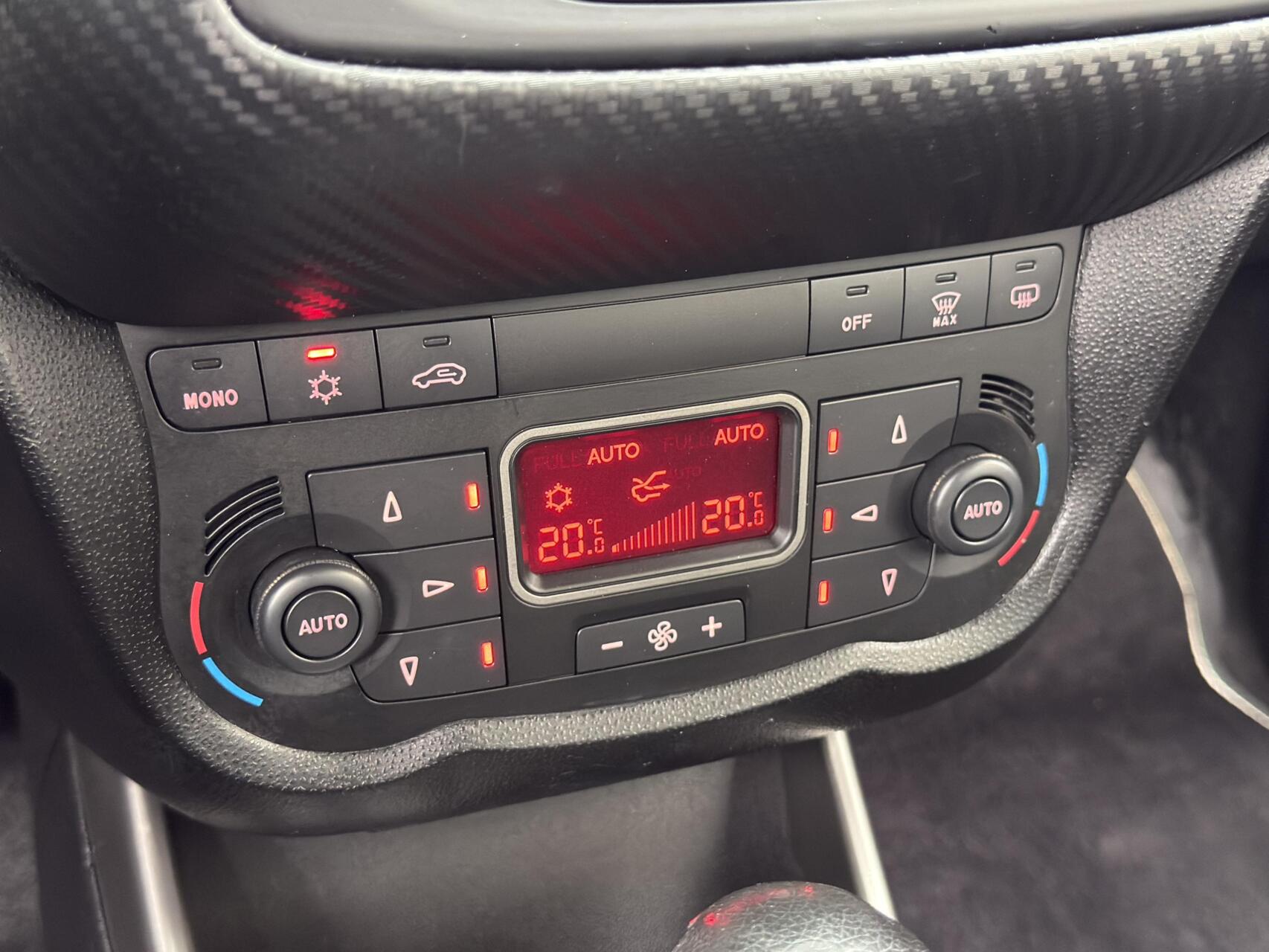 Foto van Alfa Romeo Mito