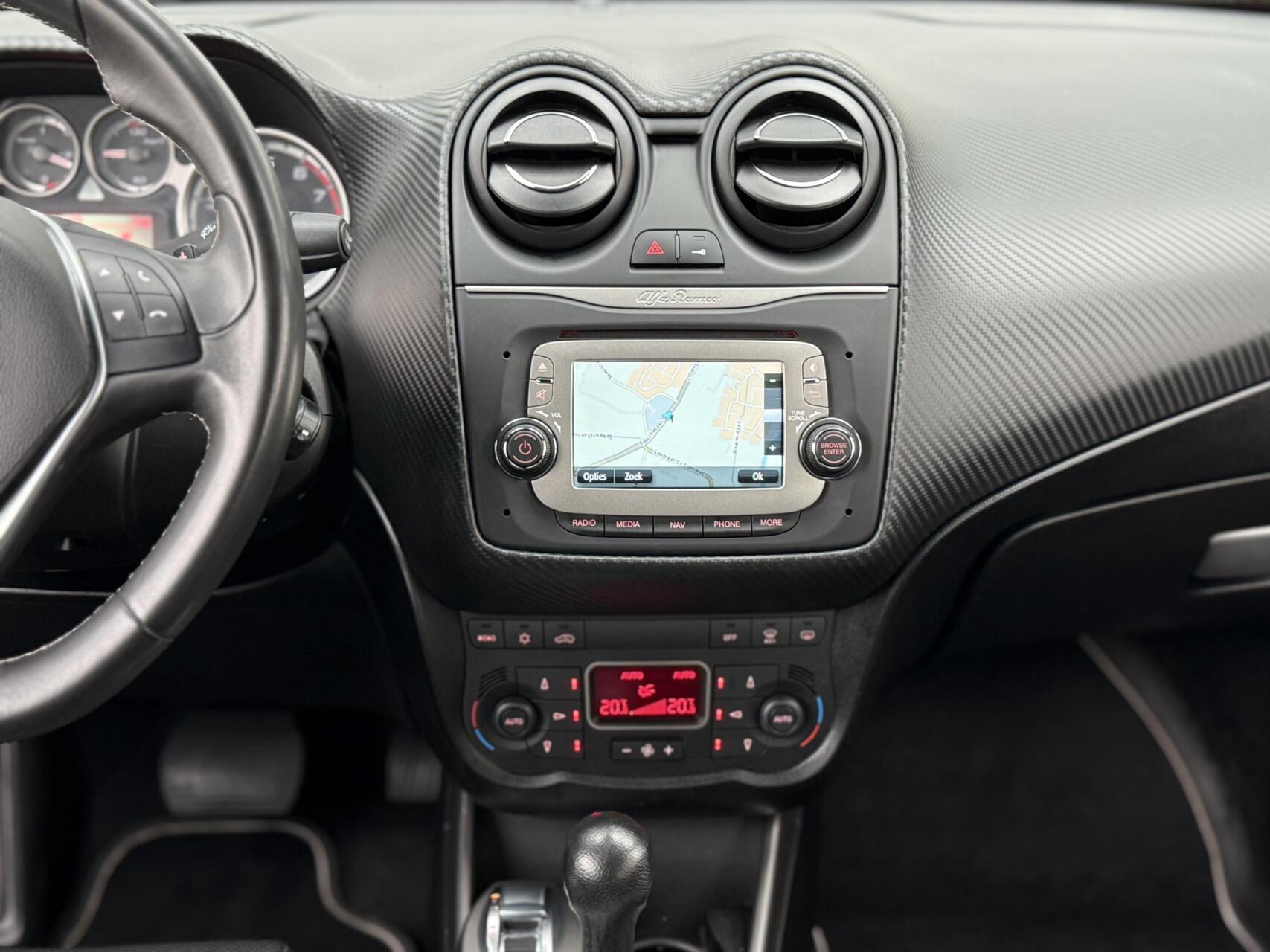 Foto van Alfa Romeo Mito