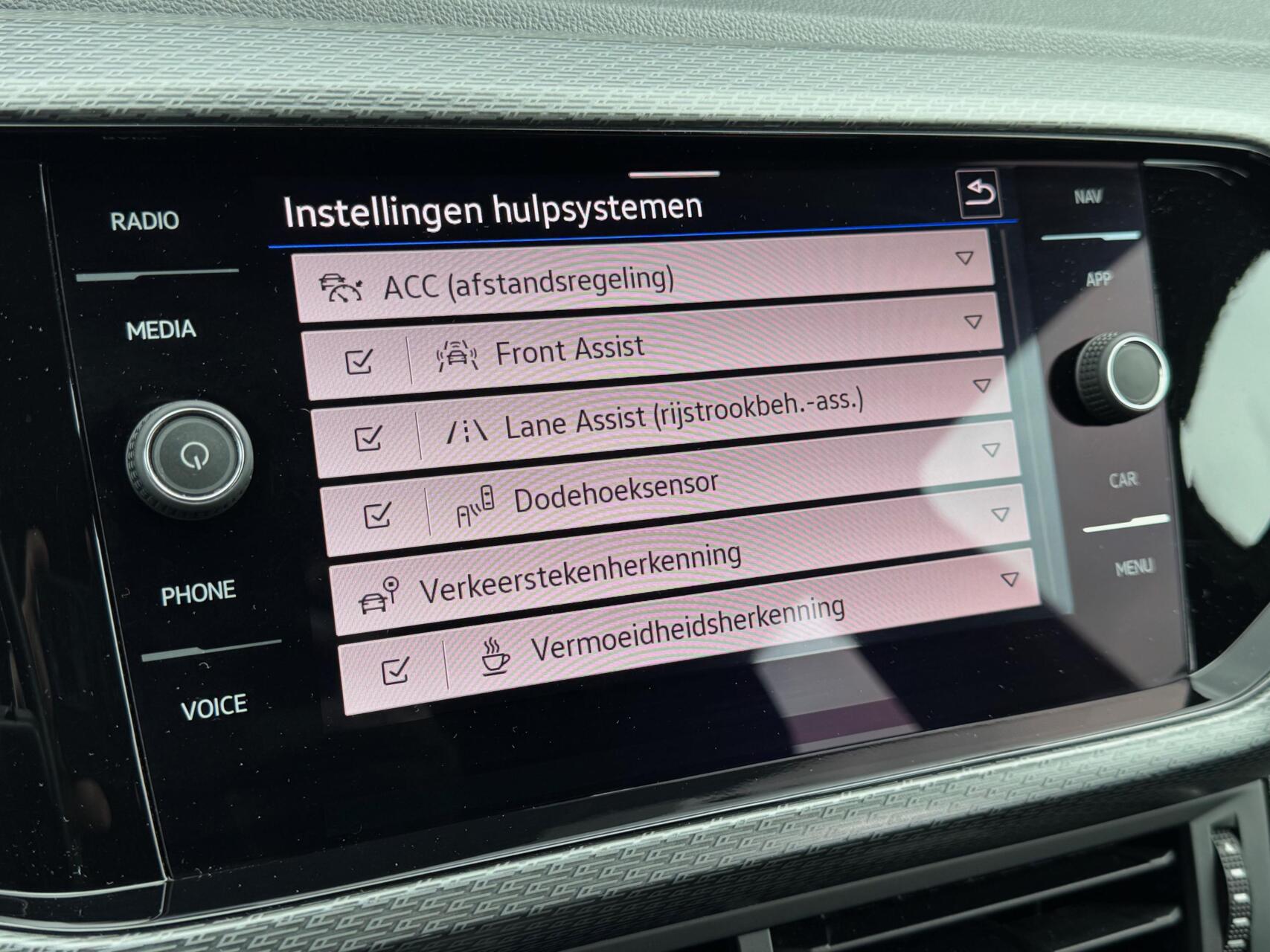 Foto van Volkswagen T-cross