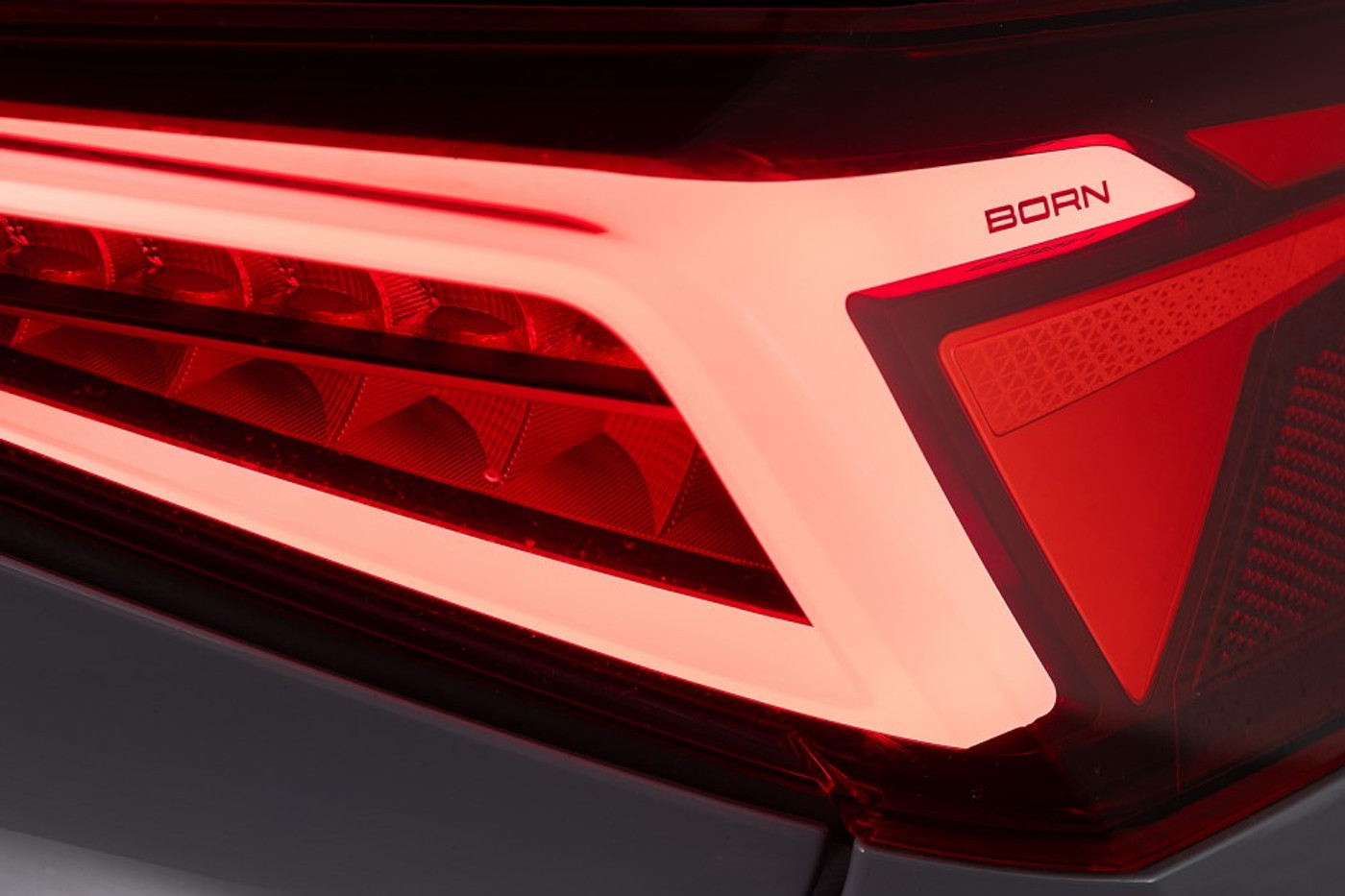 Foto van Cupra Born 150 KW 58/62 KWH