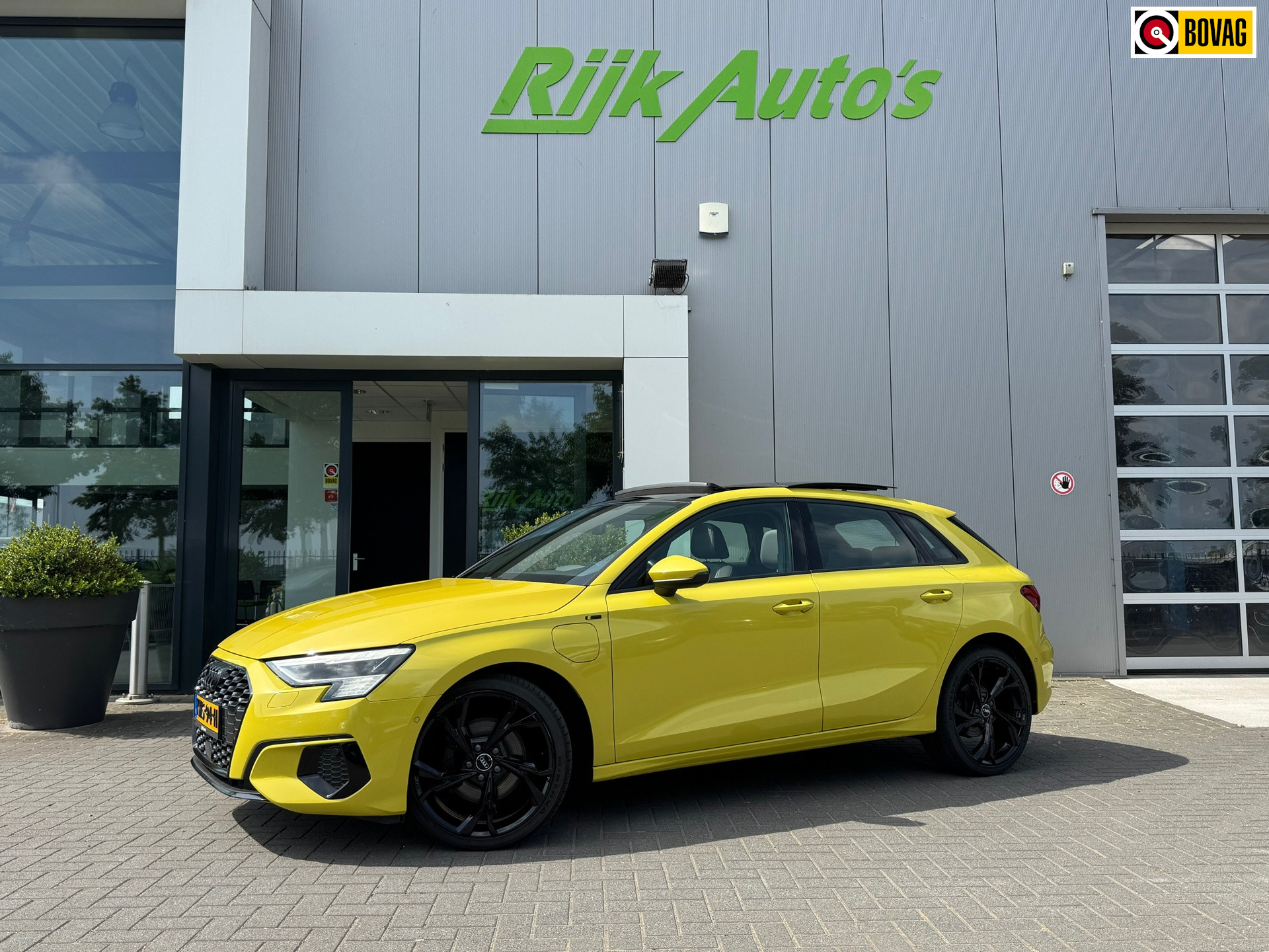 Audi A3 Sportback 40 TFSI e Advanced edition * Panoramadak * Matrix Led * Keyless 2021 - voorkant