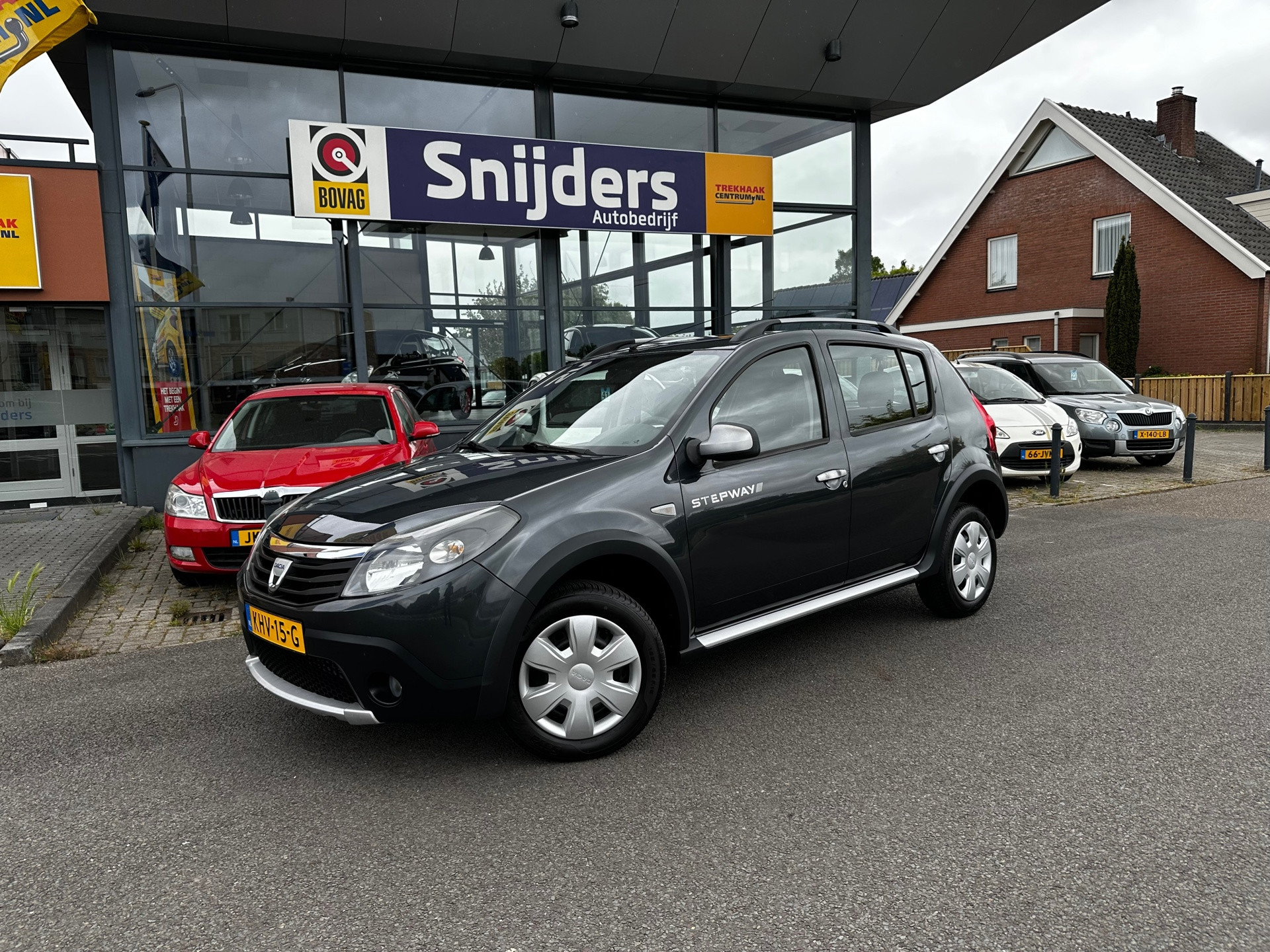 Dacia Sandero 1.6 Stepway 2011 - voorkant