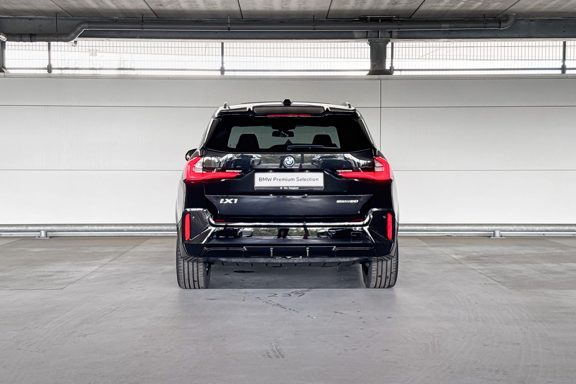 Foto van BMW Ix1 Edrive20
