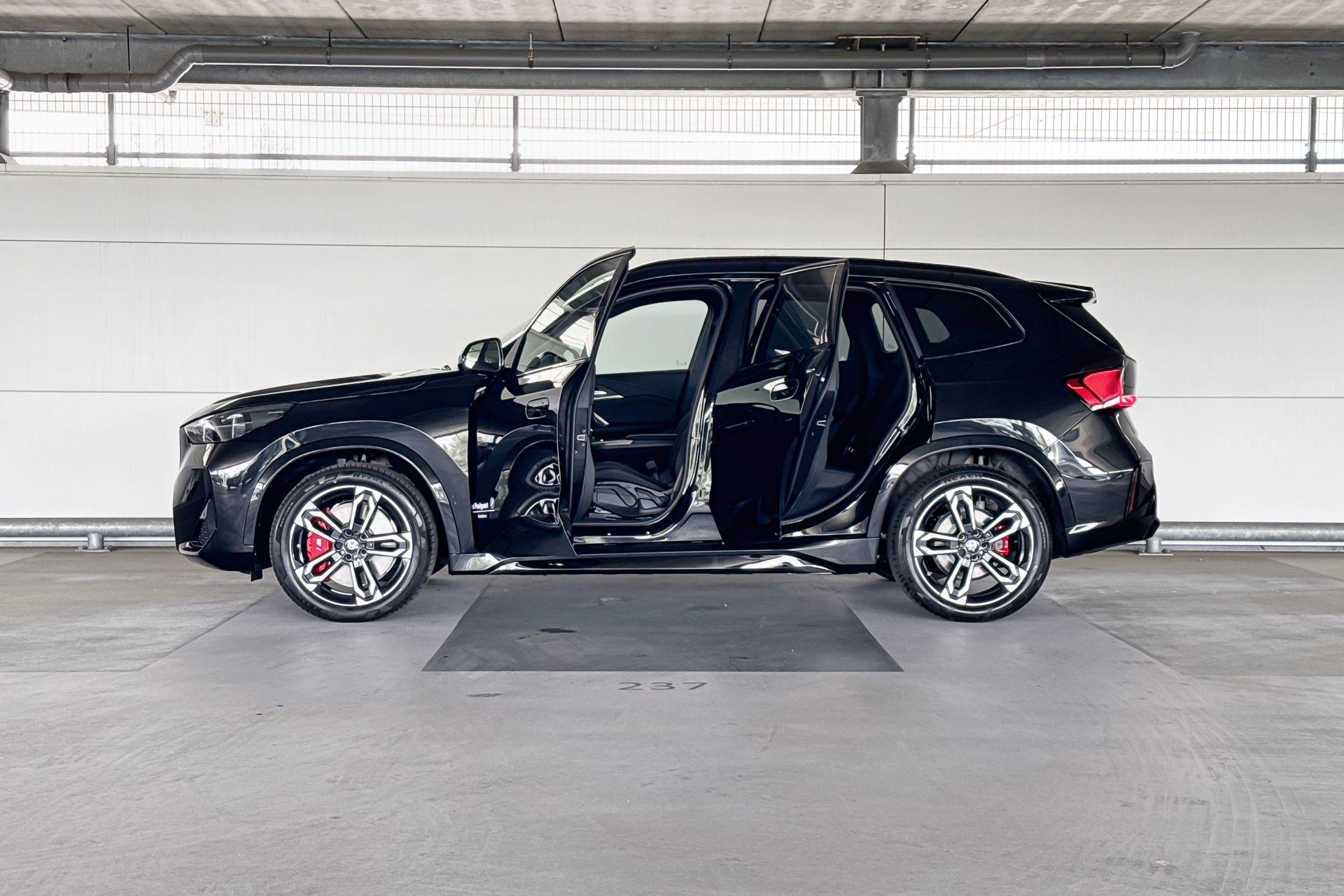 Foto van BMW Ix1 Edrive20