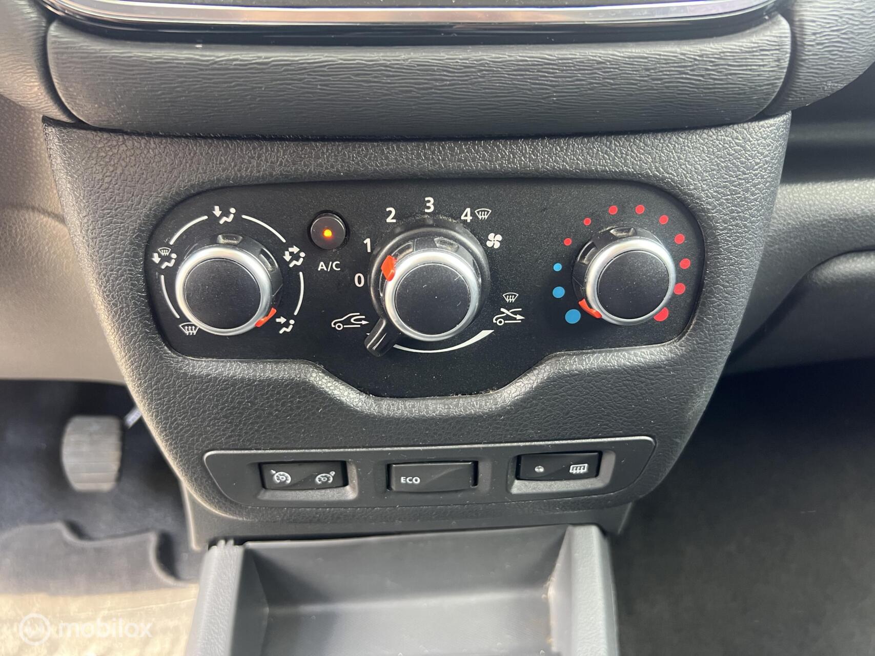 Foto van Dacia Lodgy