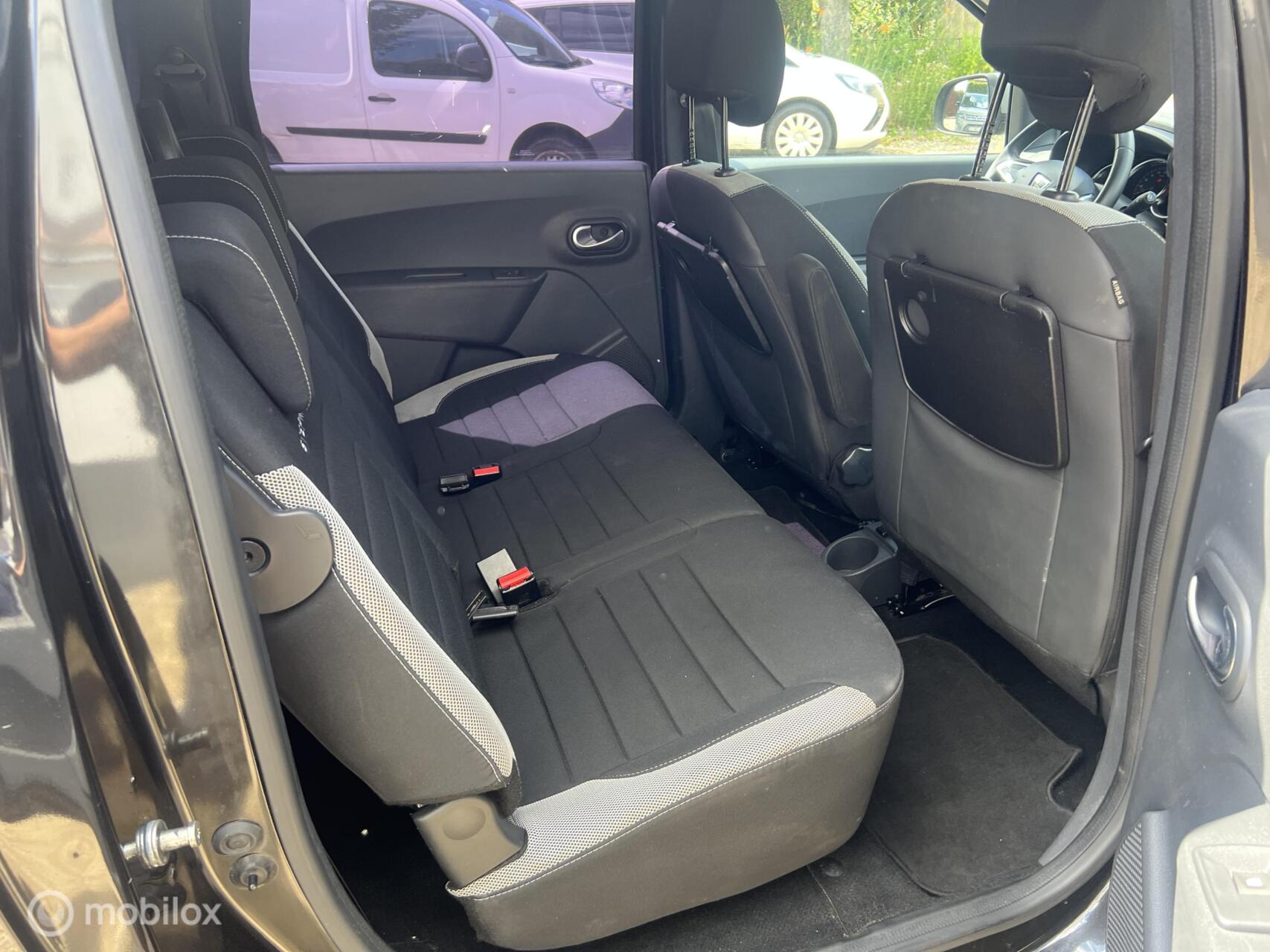 Foto van Dacia Lodgy