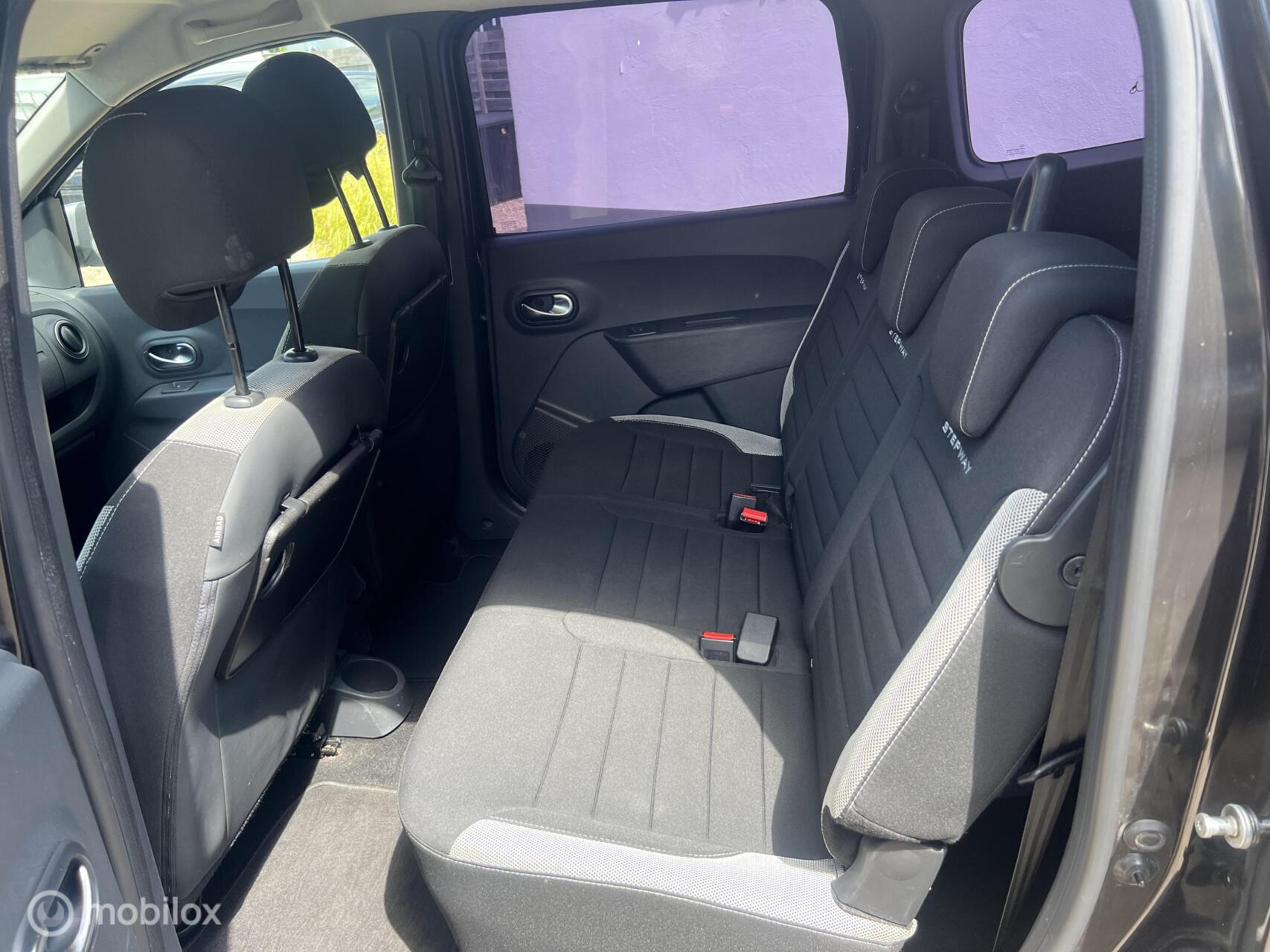 Foto van Dacia Lodgy