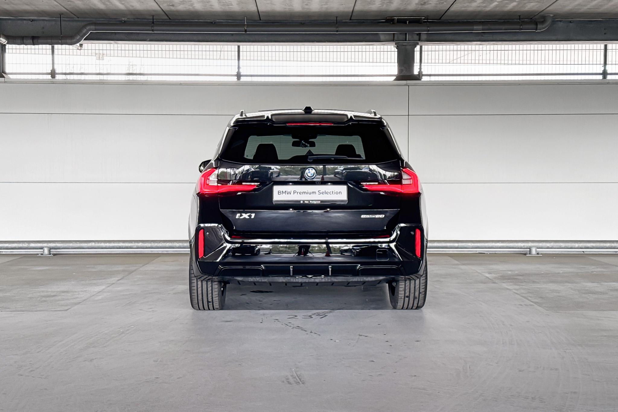 Foto van BMW Ix1 Edrive20