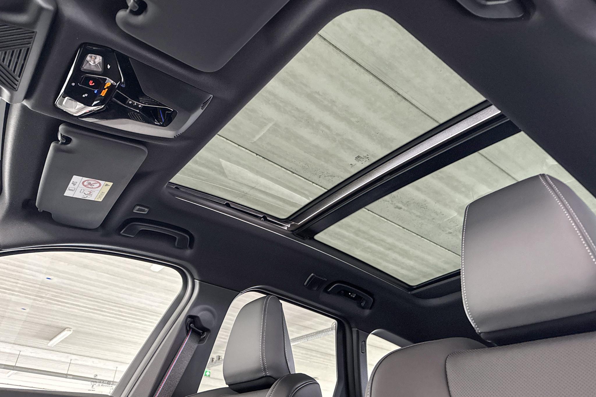 Foto van BMW Ix1 Edrive20
