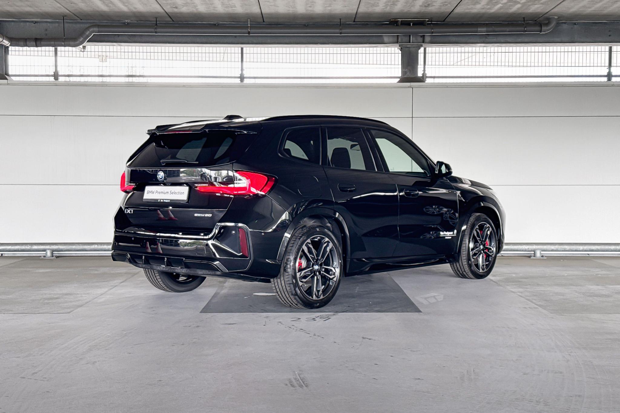 Foto van BMW Ix1 Edrive20