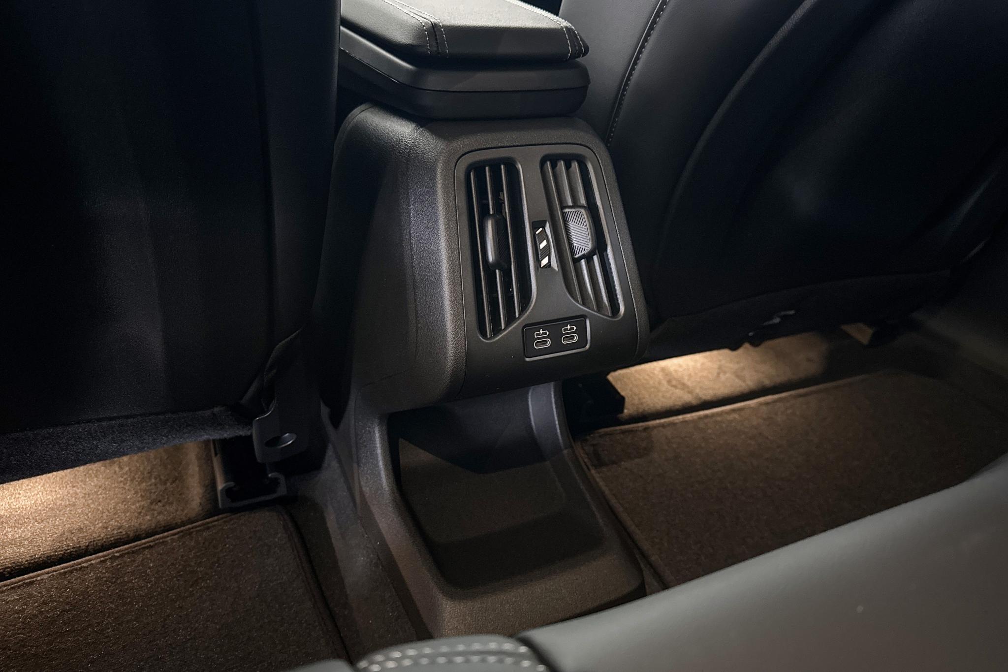 Foto van BMW Ix1 Edrive20