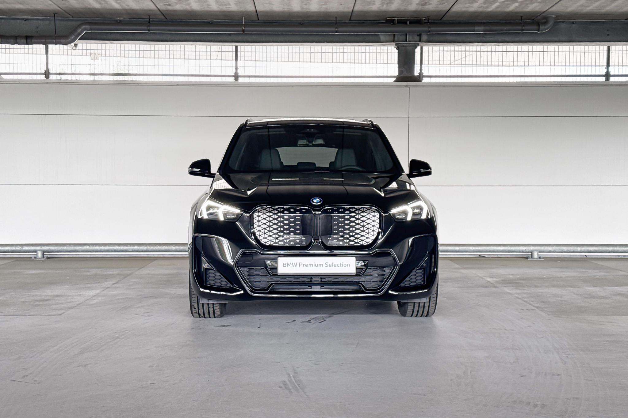 Foto van BMW Ix1 Edrive20