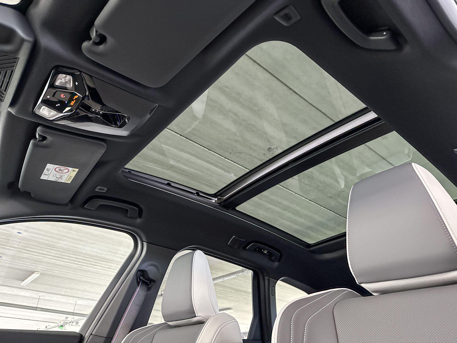 Foto van BMW Ix1 Edrive20