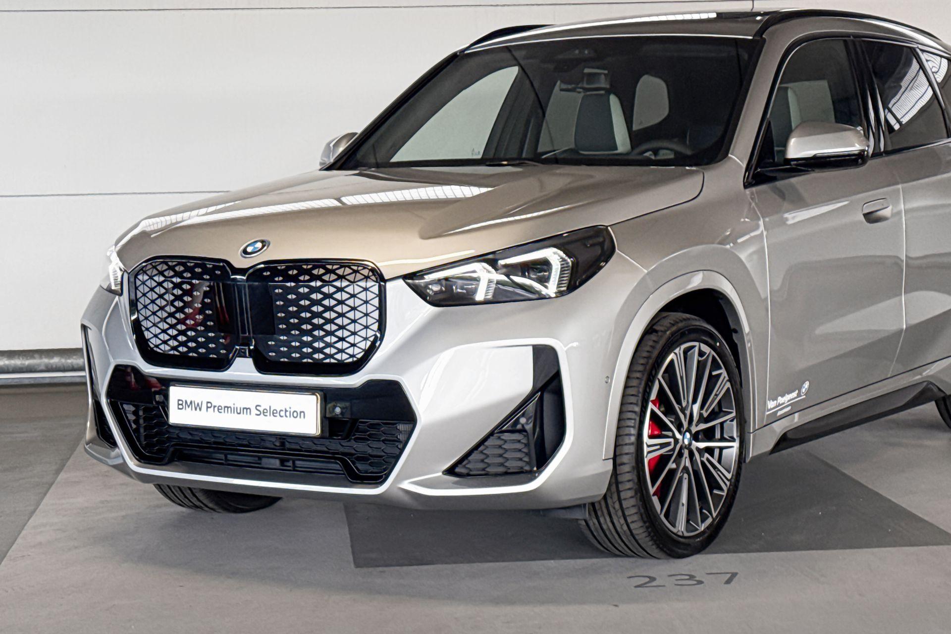 Foto van BMW Ix1 Edrive20