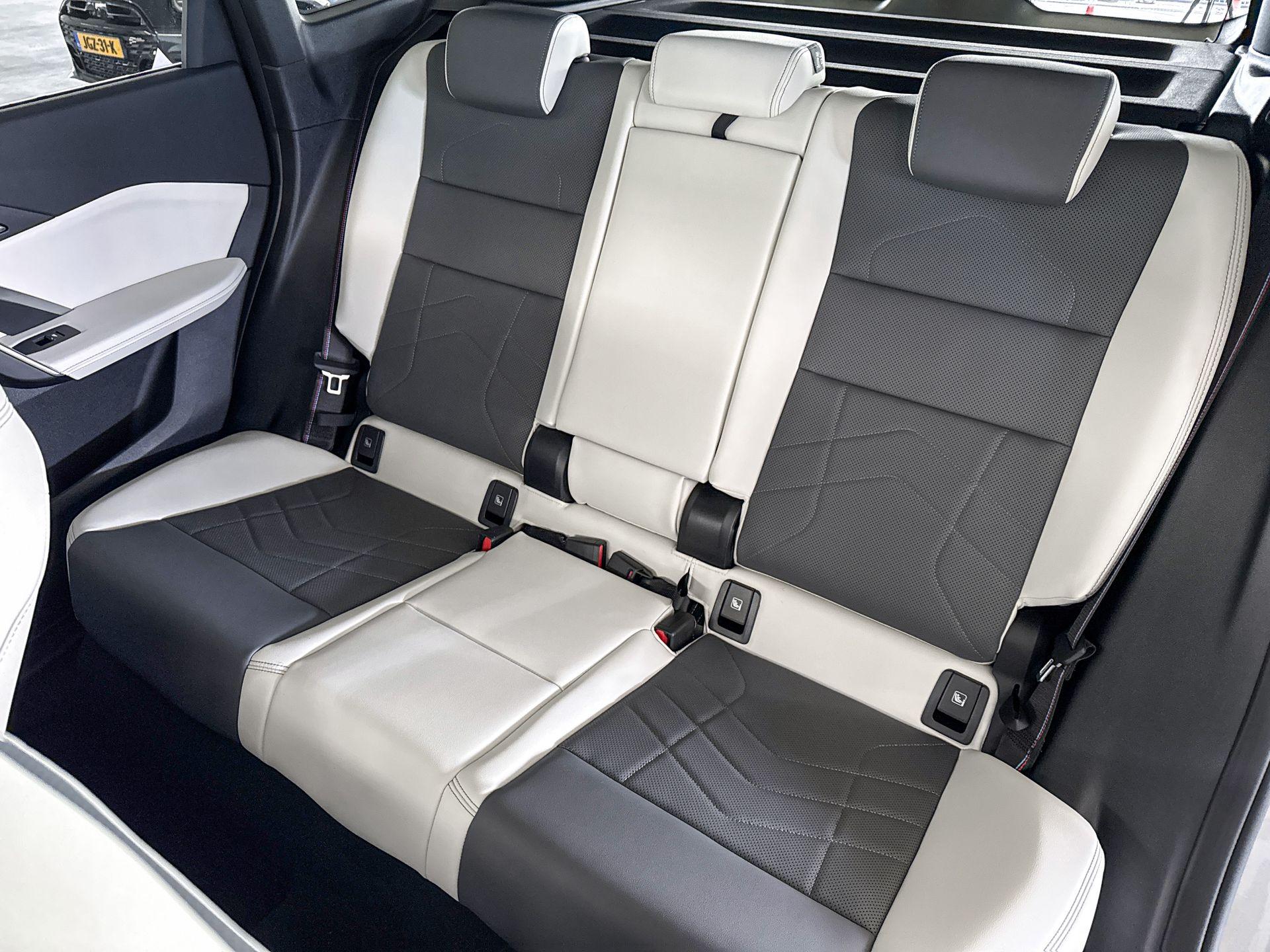 Foto van BMW Ix1 Edrive20