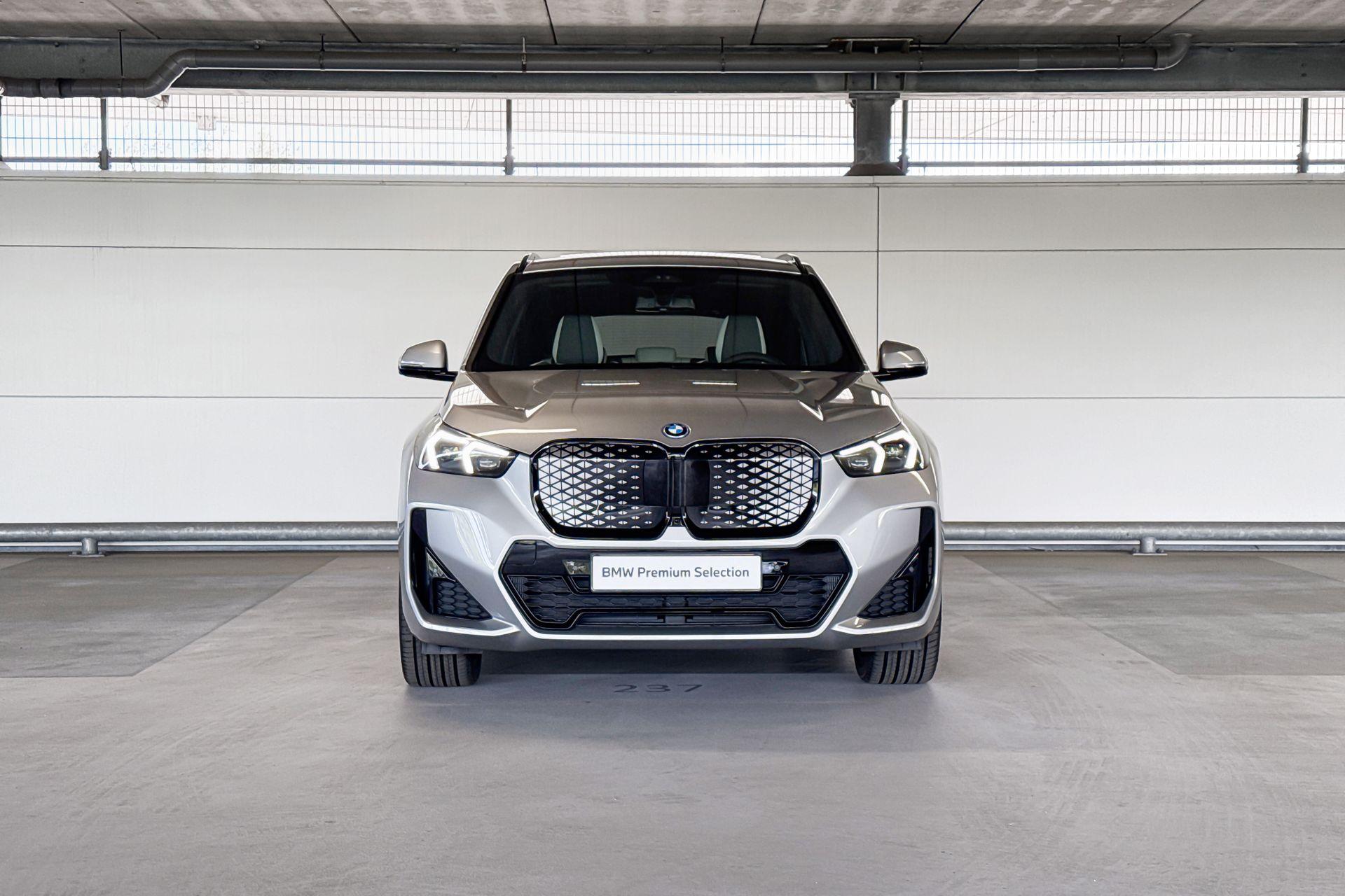 Foto van BMW Ix1 Edrive20