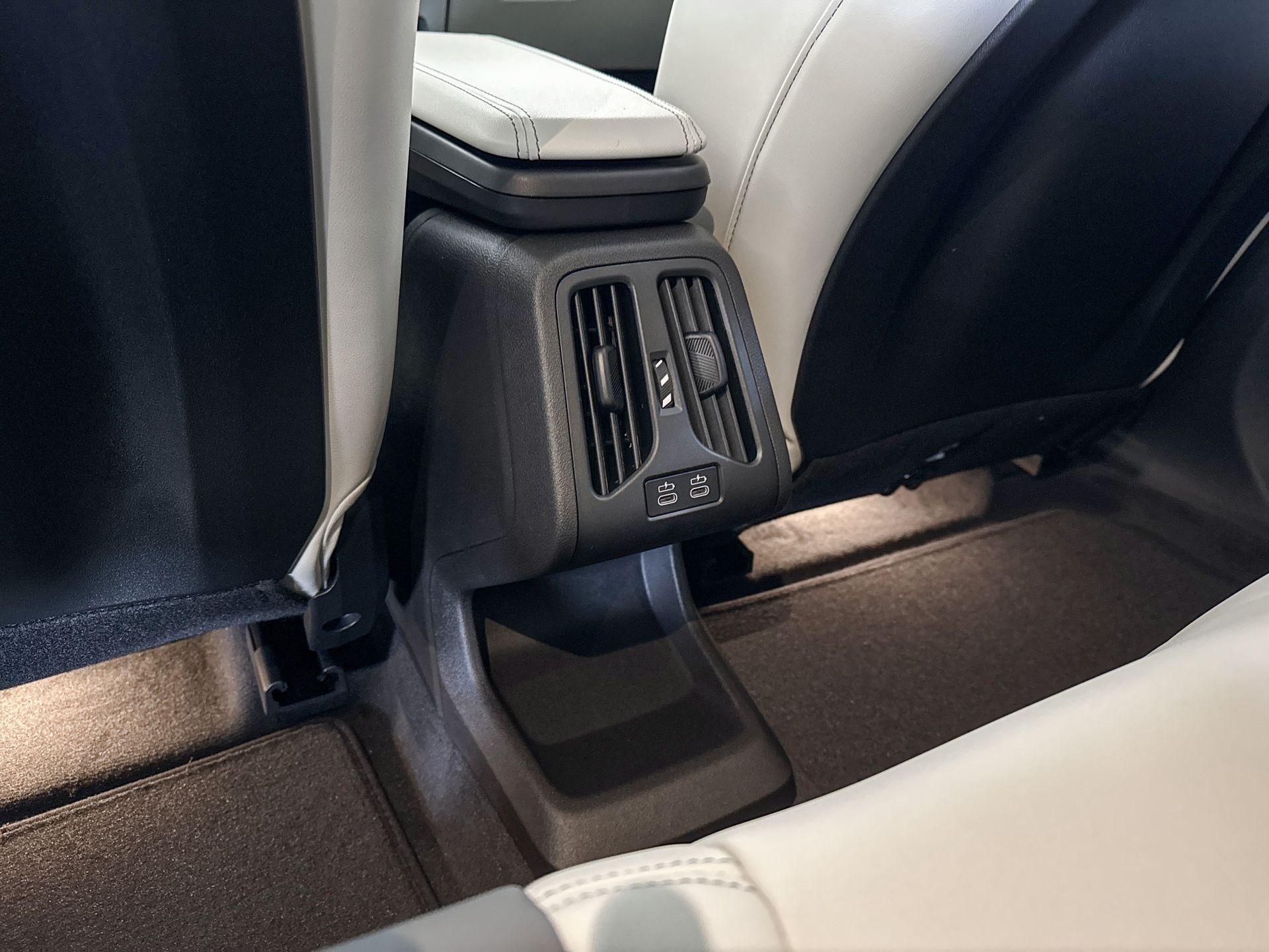 Foto van BMW Ix1 Edrive20
