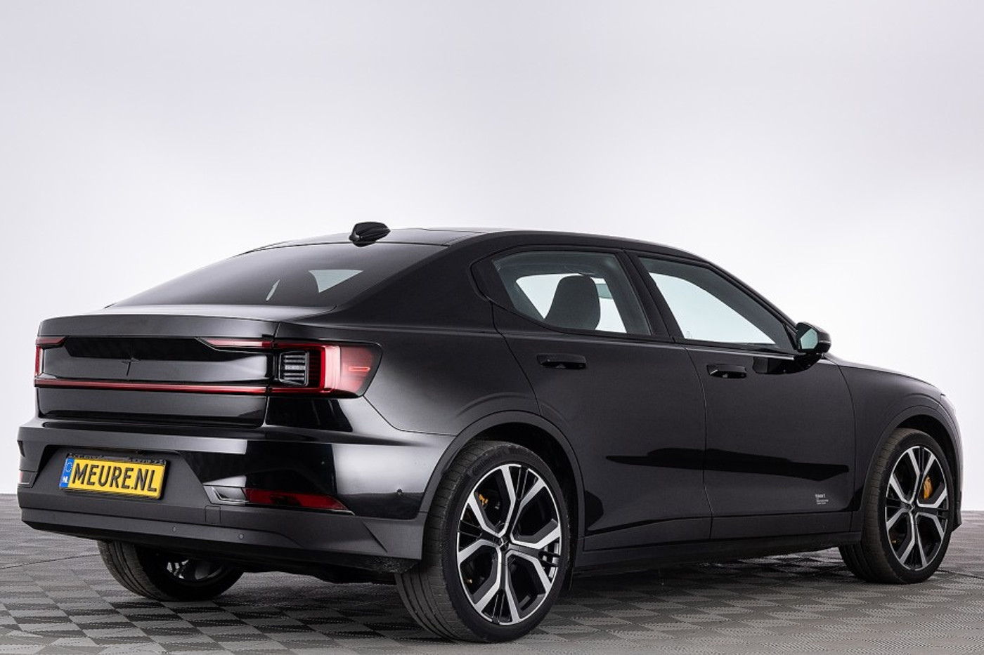 Foto van Polestar 2