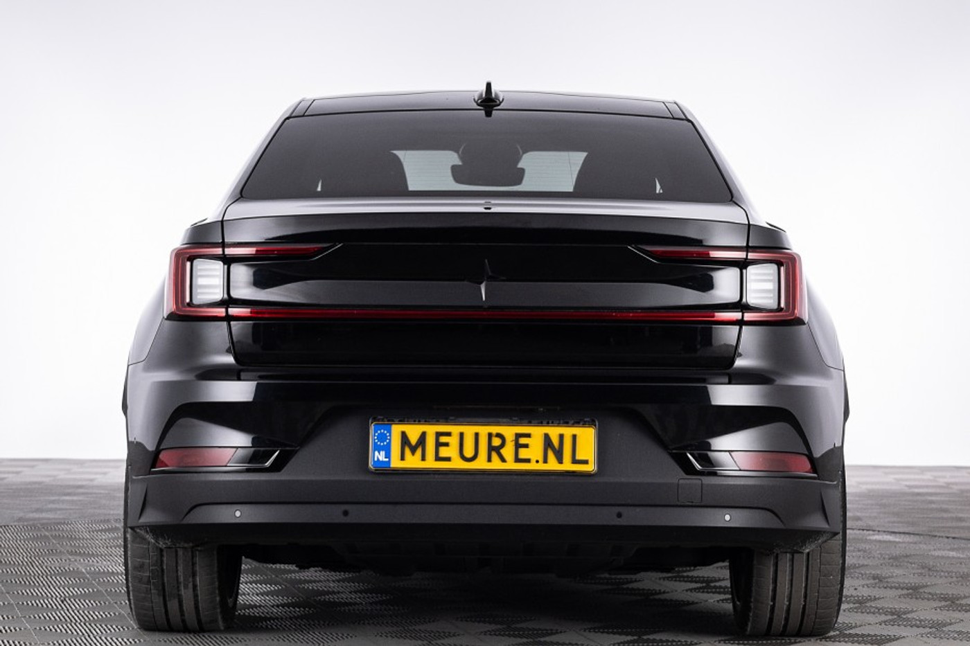 Foto van Polestar 2