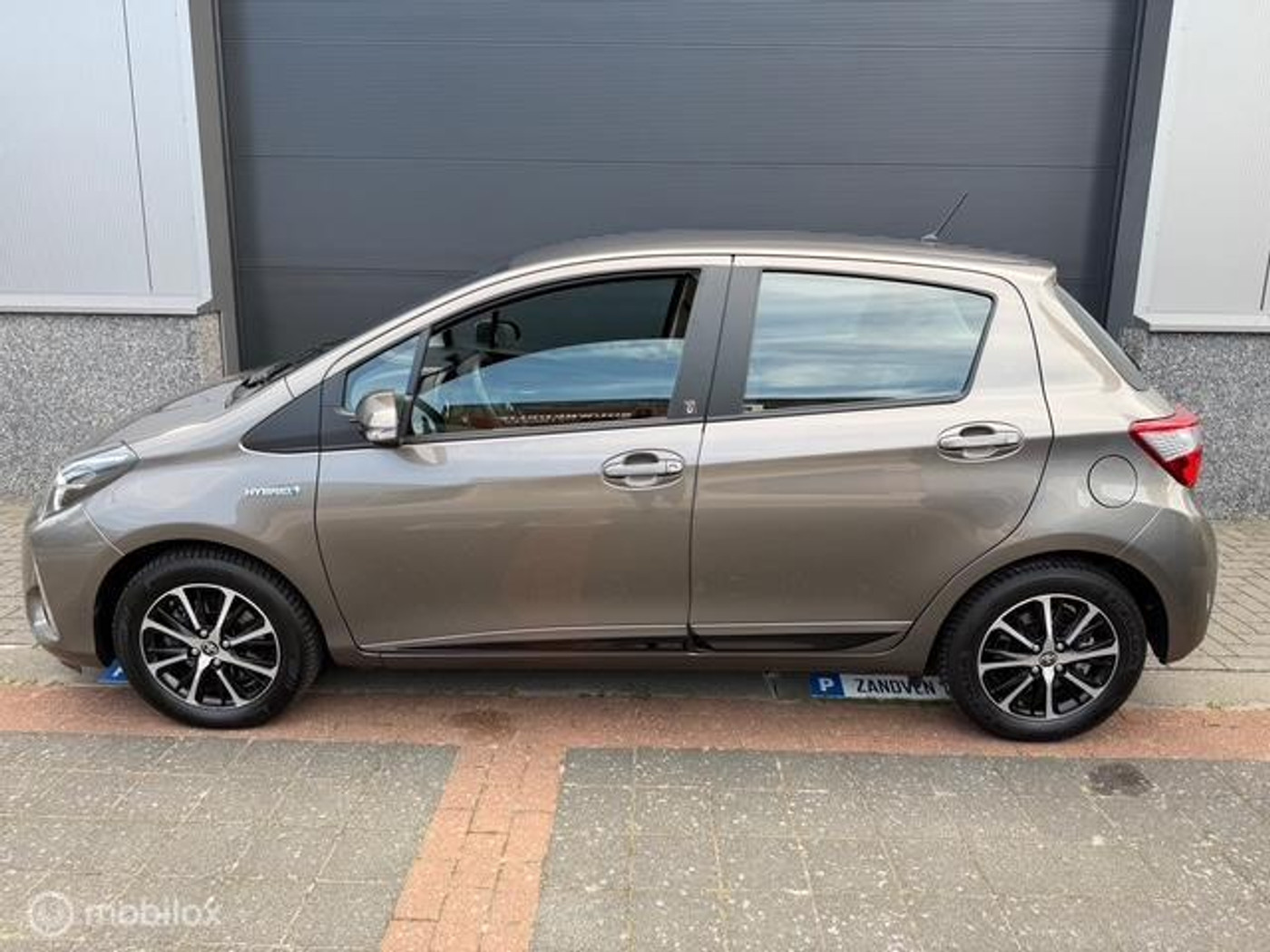 Foto van Toyota Toyota Yaris Hybrid