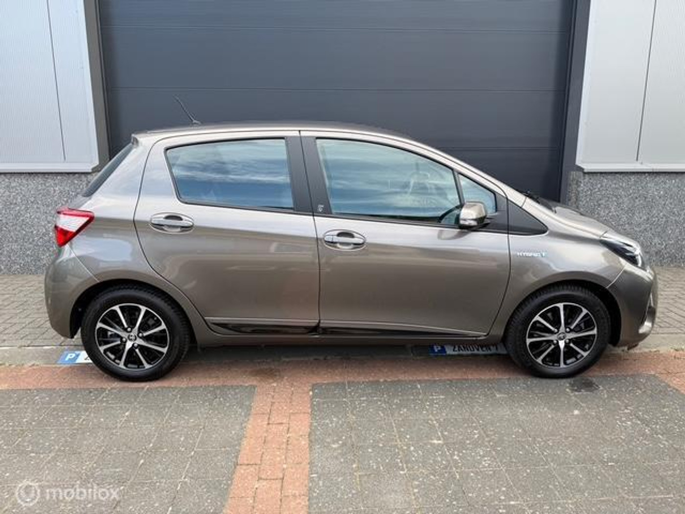 Foto van Toyota Toyota Yaris Hybrid