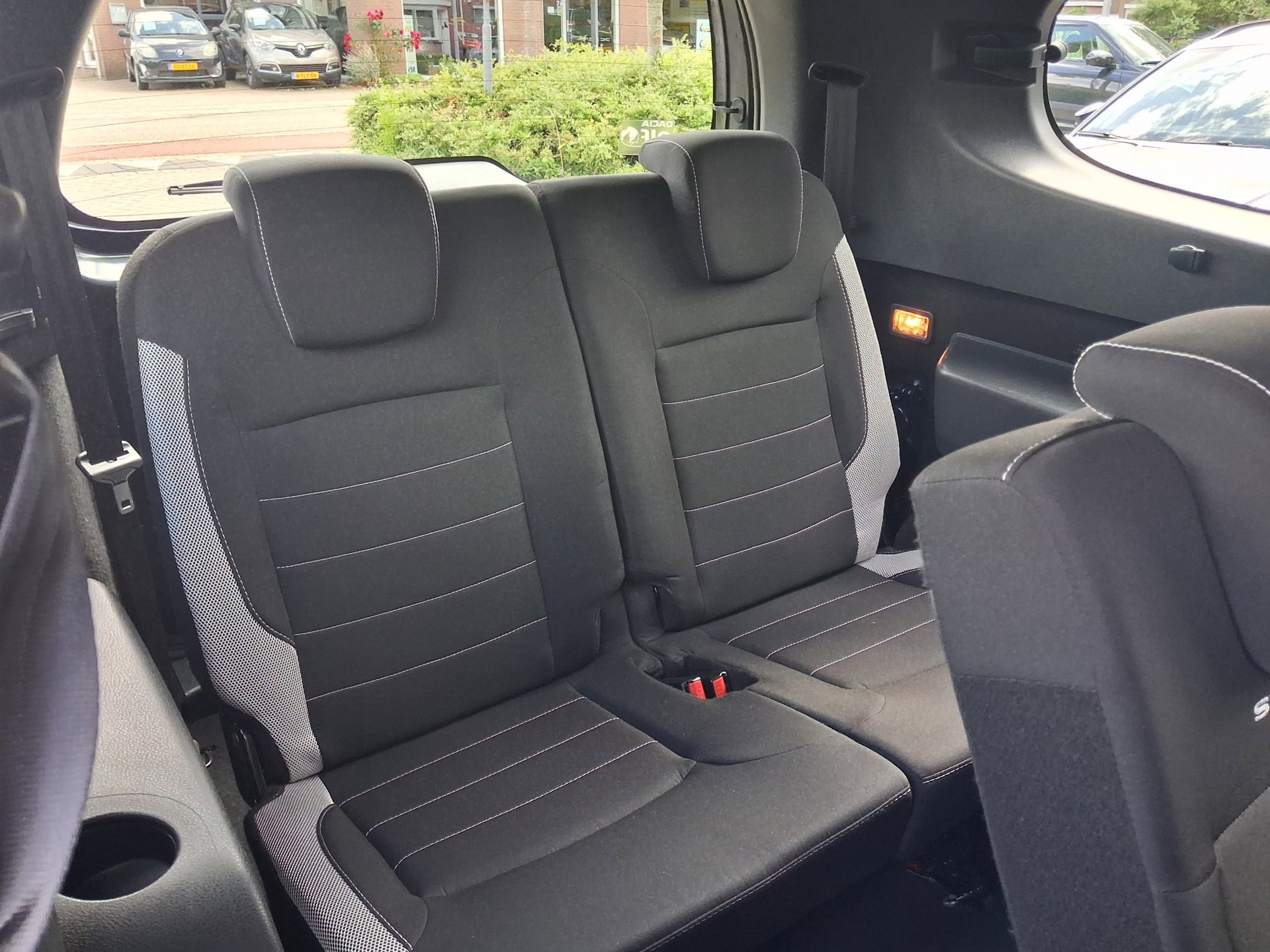 Foto van Dacia Lodgy