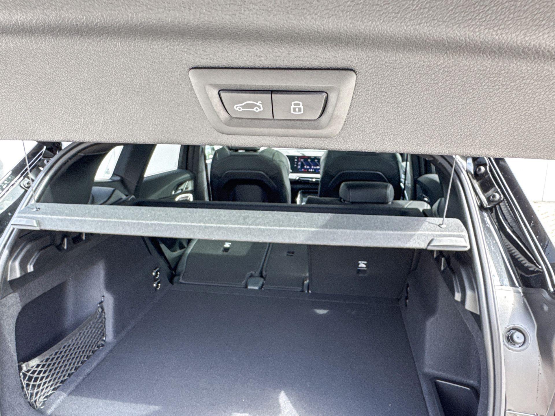 Foto van BMW X1 Xdrive23i