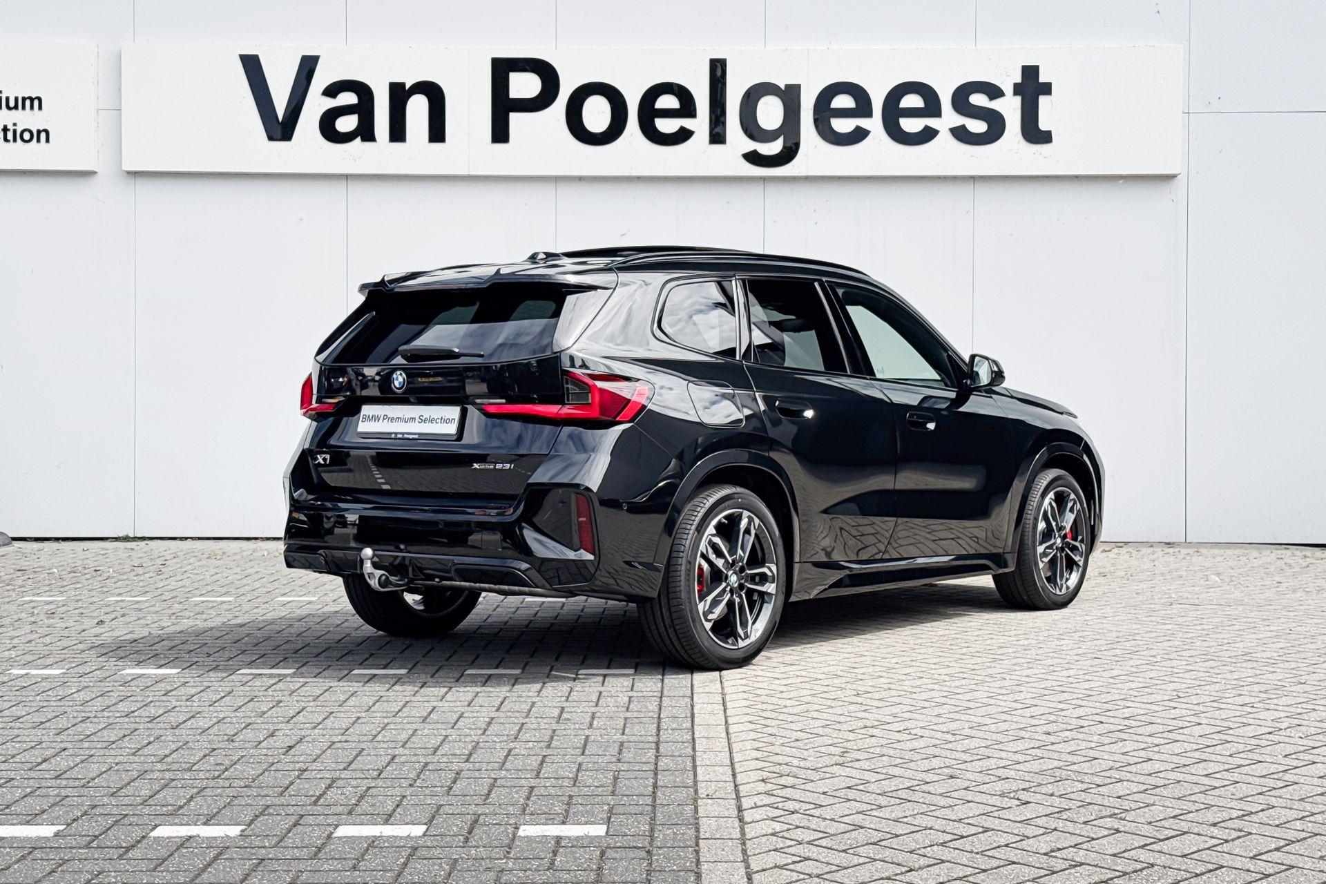 Foto van BMW X1 Xdrive23i