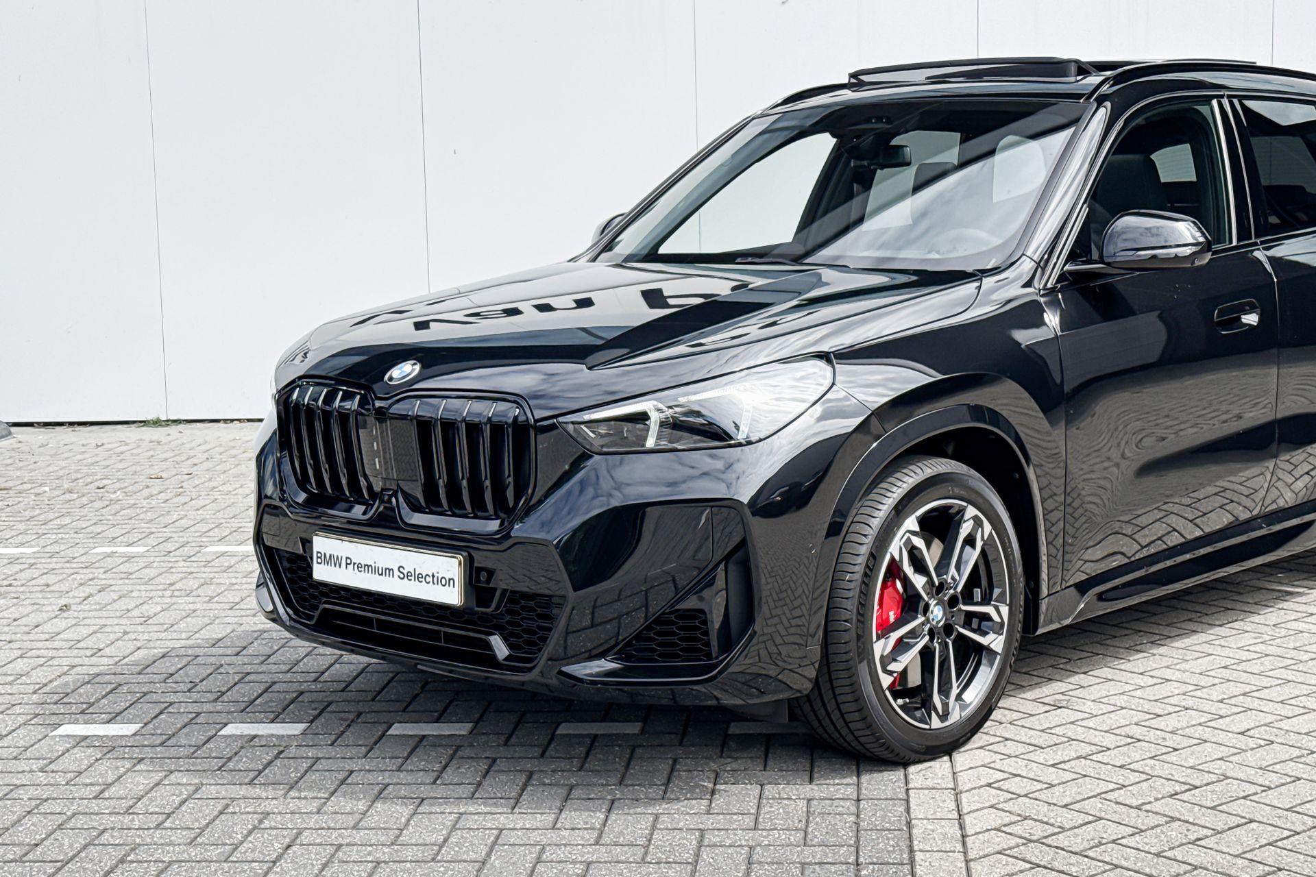 Foto van BMW X1 Xdrive23i