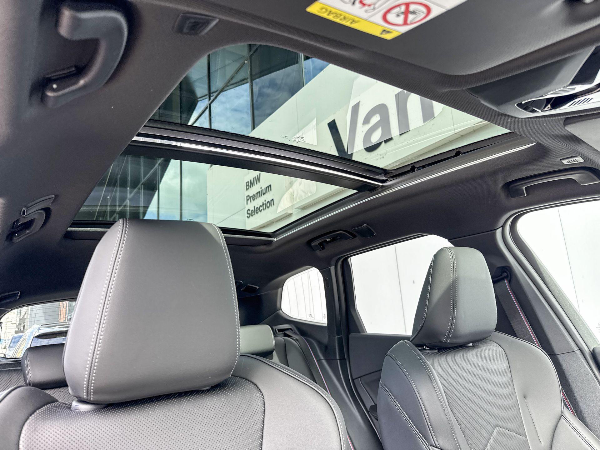 Foto van BMW X1 Xdrive23i