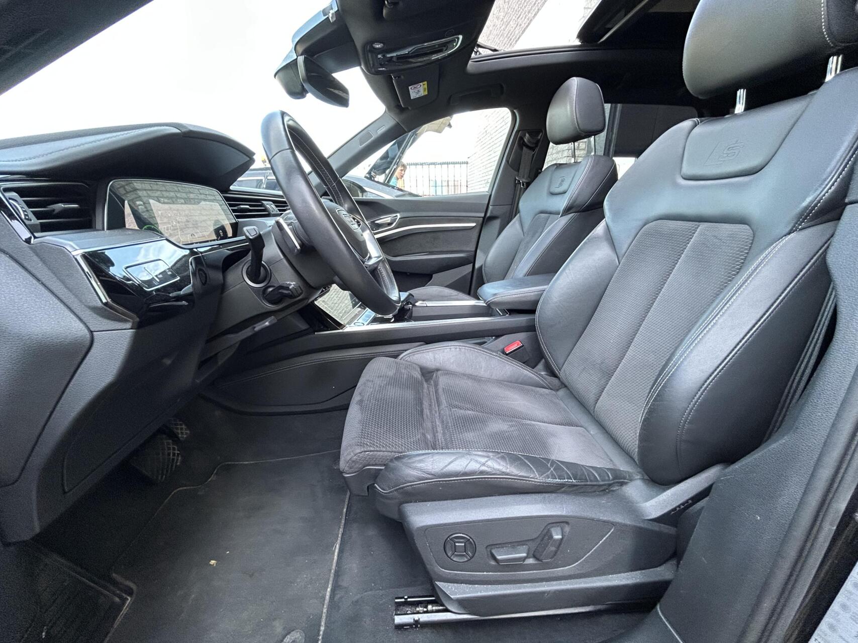 Foto van Audi E-tron