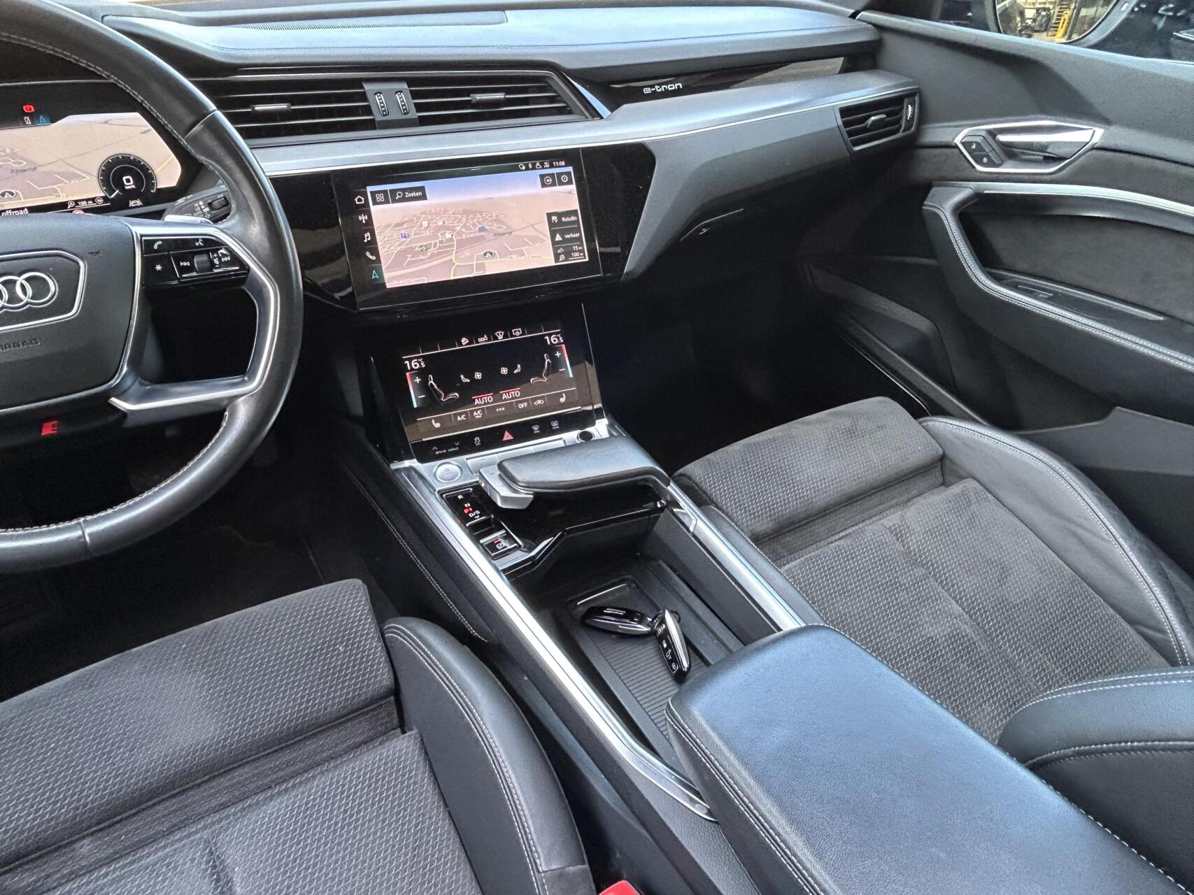 Foto van Audi E-tron