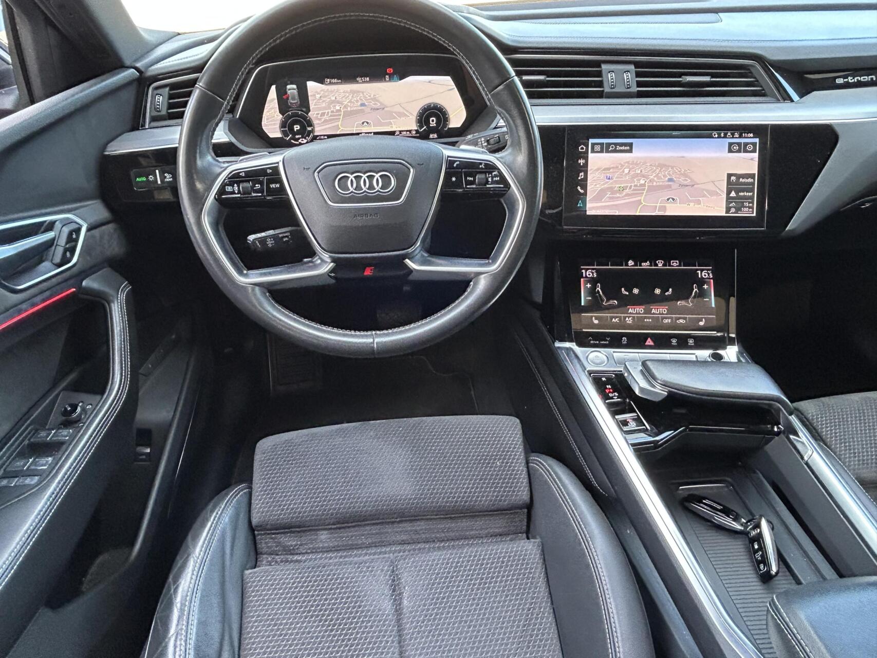 Foto van Audi E-tron