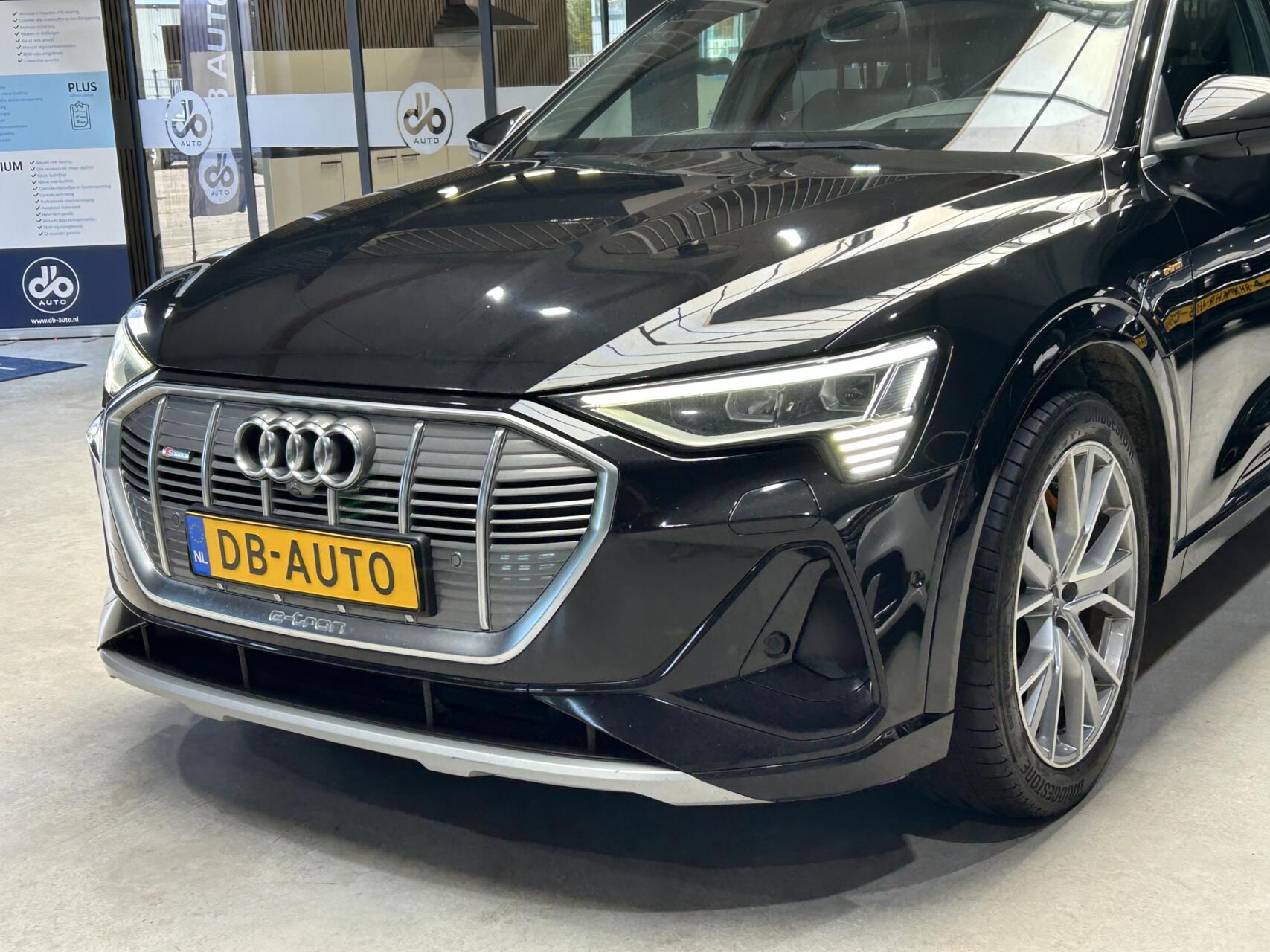 Foto van Audi E-tron