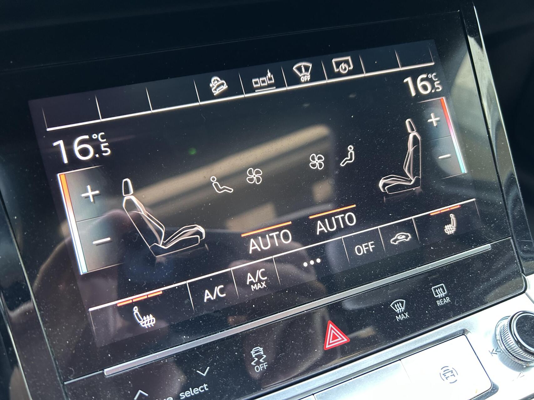 Foto van Audi E-tron