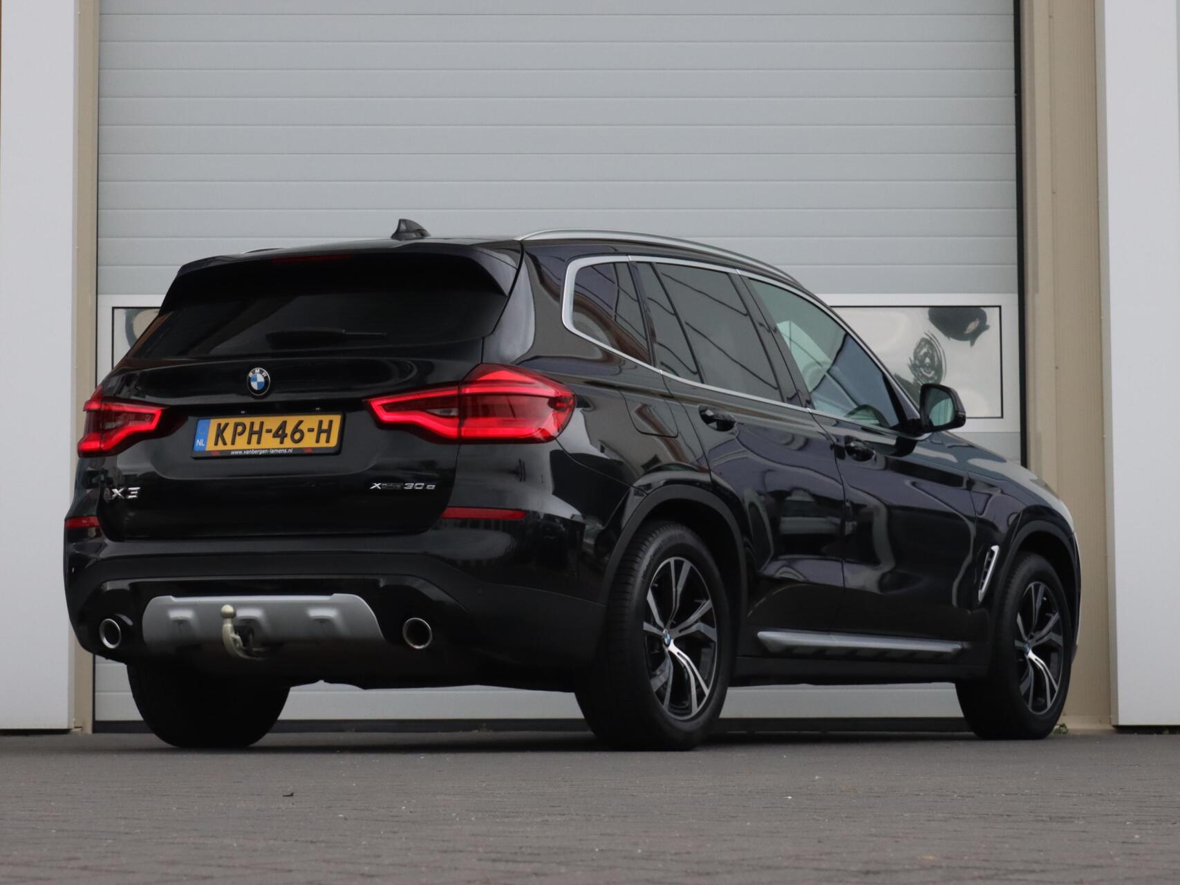 Foto van BMW X3 Xdrive30e