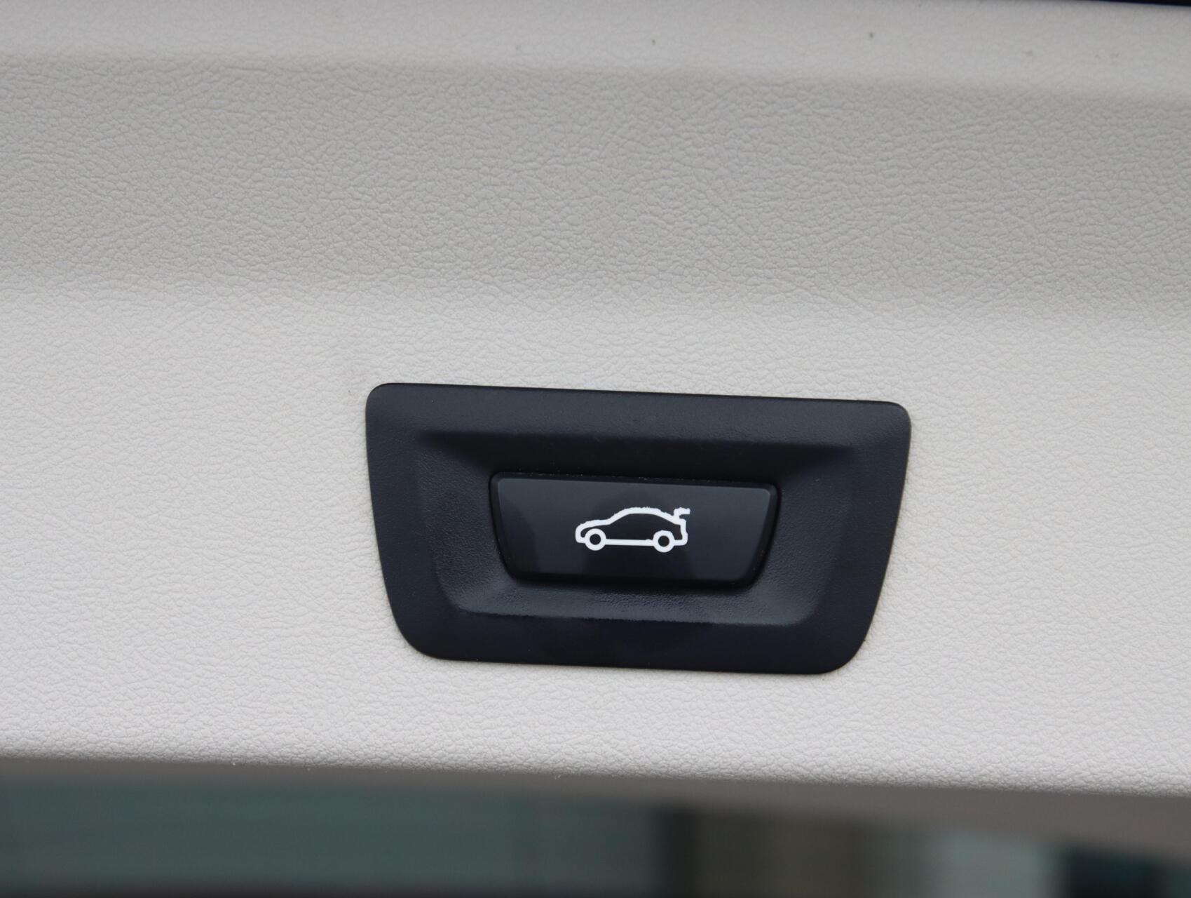 Foto van BMW X3 Xdrive30e