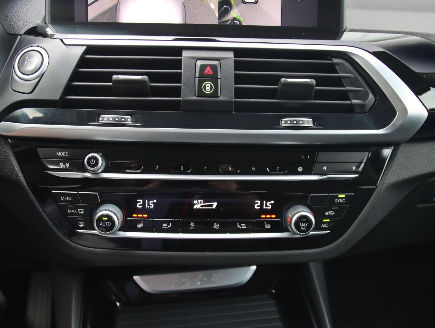 Foto van BMW X3 Xdrive30e