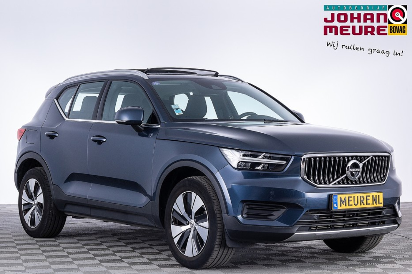 Volvo XC40 1.5 T4 Recharge Inscription Expression | PANORAMADAK | NAVI | Full LED | PHEV 2022 - voorkant