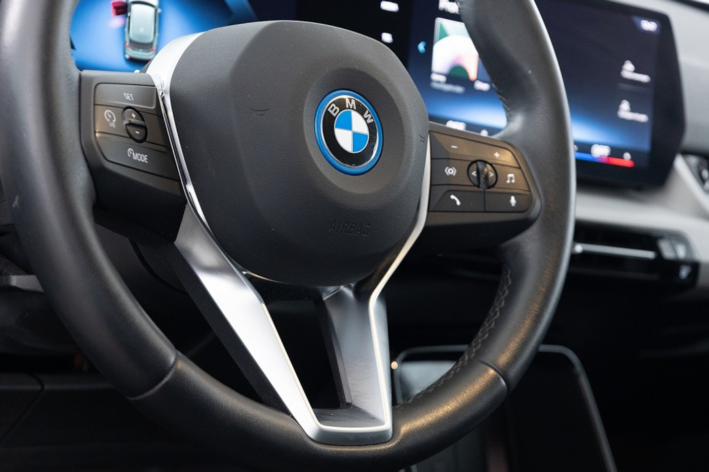 Foto van BMW Ix1