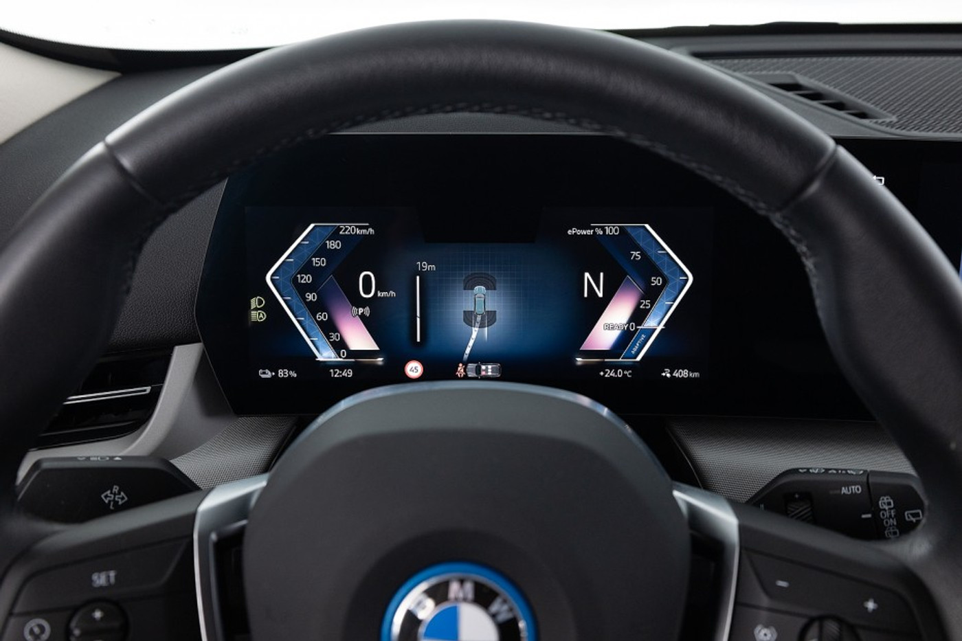 Foto van BMW Ix1