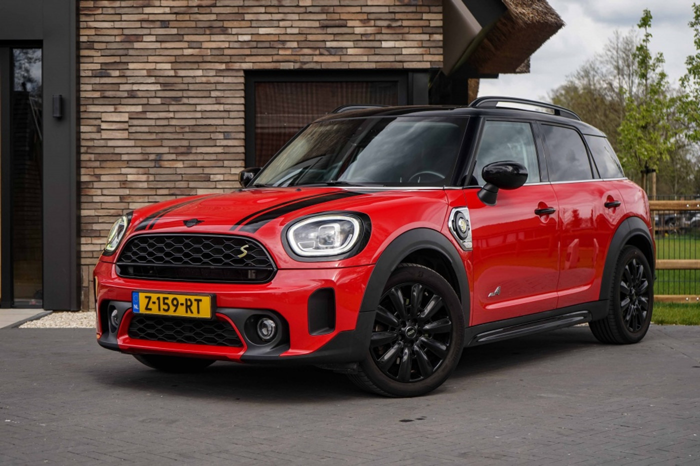 Mini Countryman Cooper SE Classic Trim All4 PHEV Chili-Red 2021 - voorkant