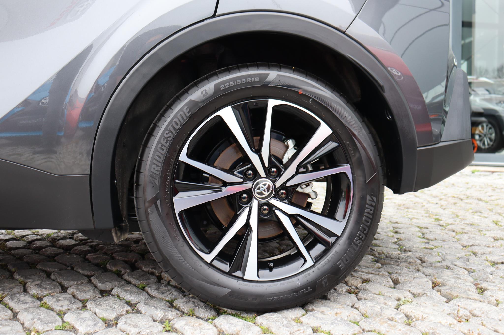 Foto van Toyota C-hr
