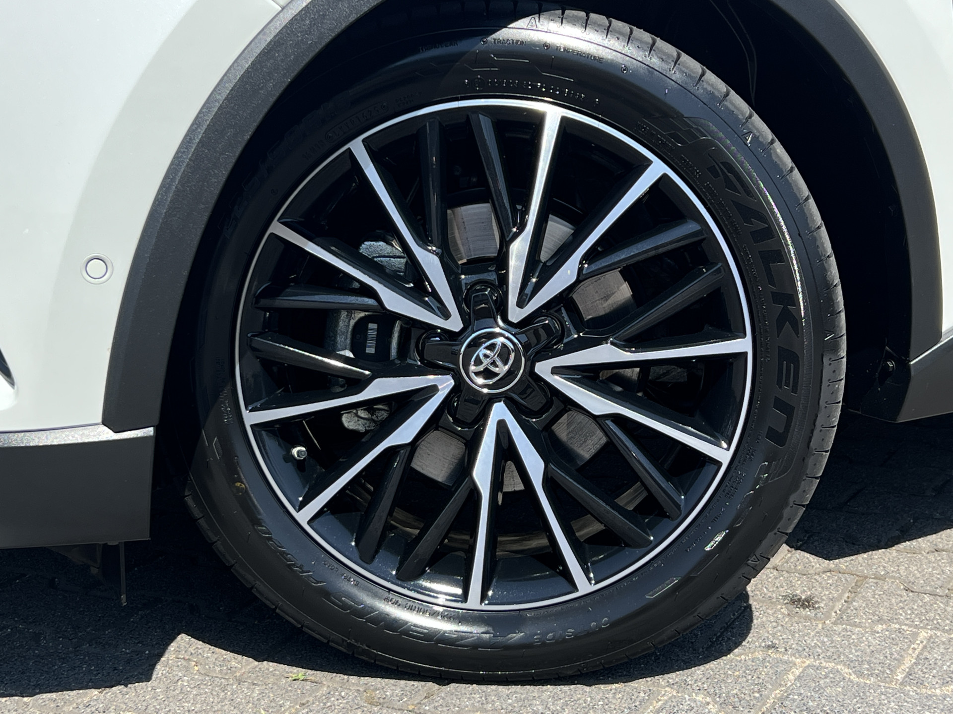 Foto van Toyota C-hr