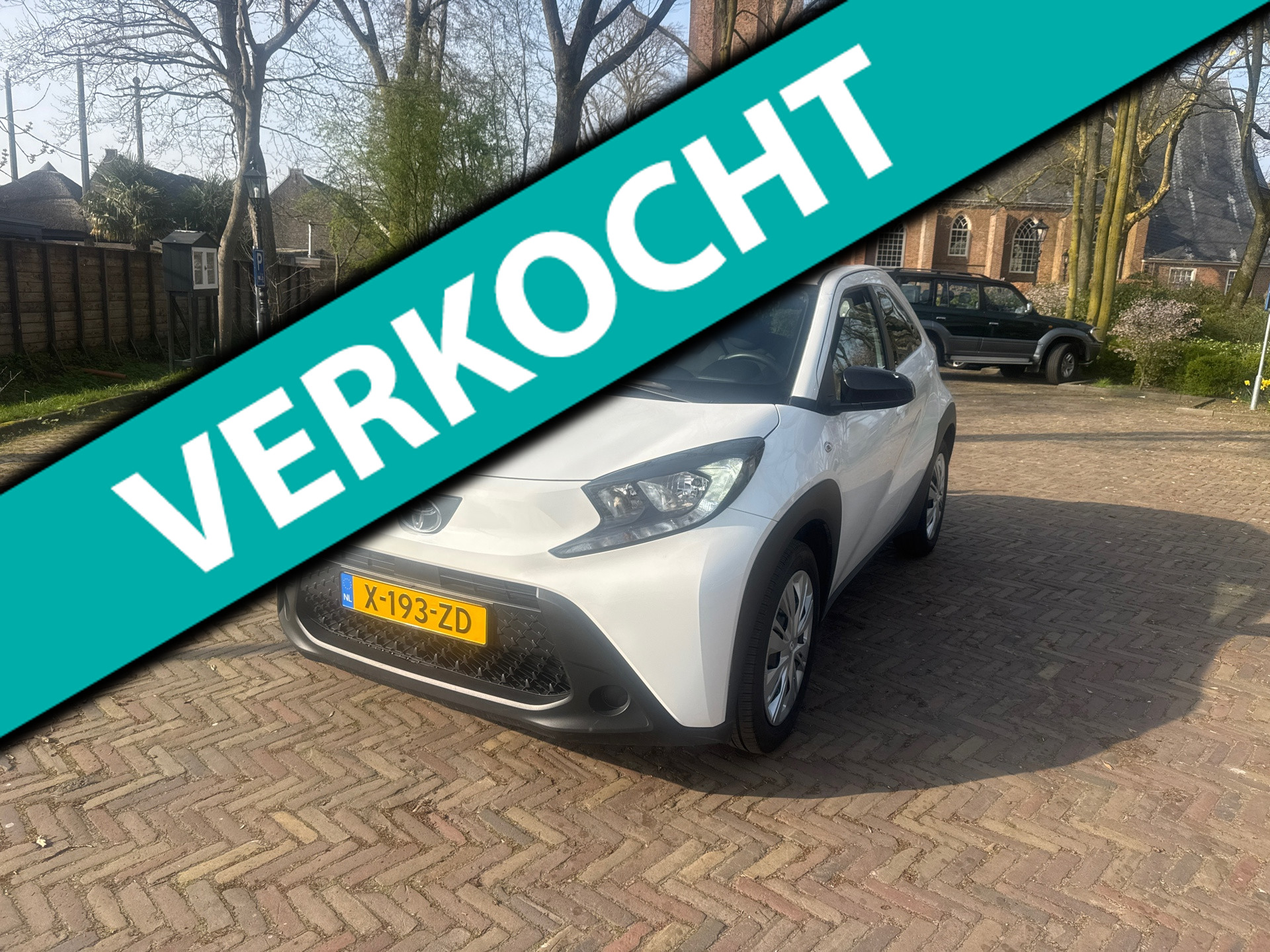 Toyota Toyota Aygo X 1.0 VVT-i Play carplay/camera 2024 - voorkant