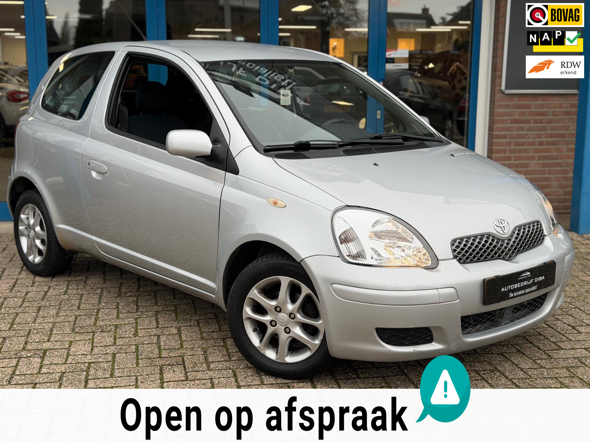 Toyota Yaris 1.3 VVT-i Sol 2003 Grijs AUT AIRCO NAP NAP 2003 - voorkant